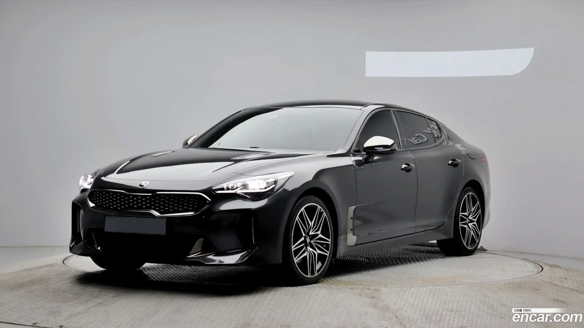 Stinger Kia 2021.3-OUTER-001