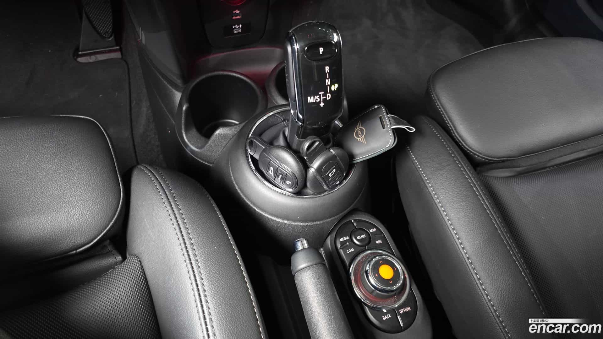 Cooper Mini 2020.10-INNER-009