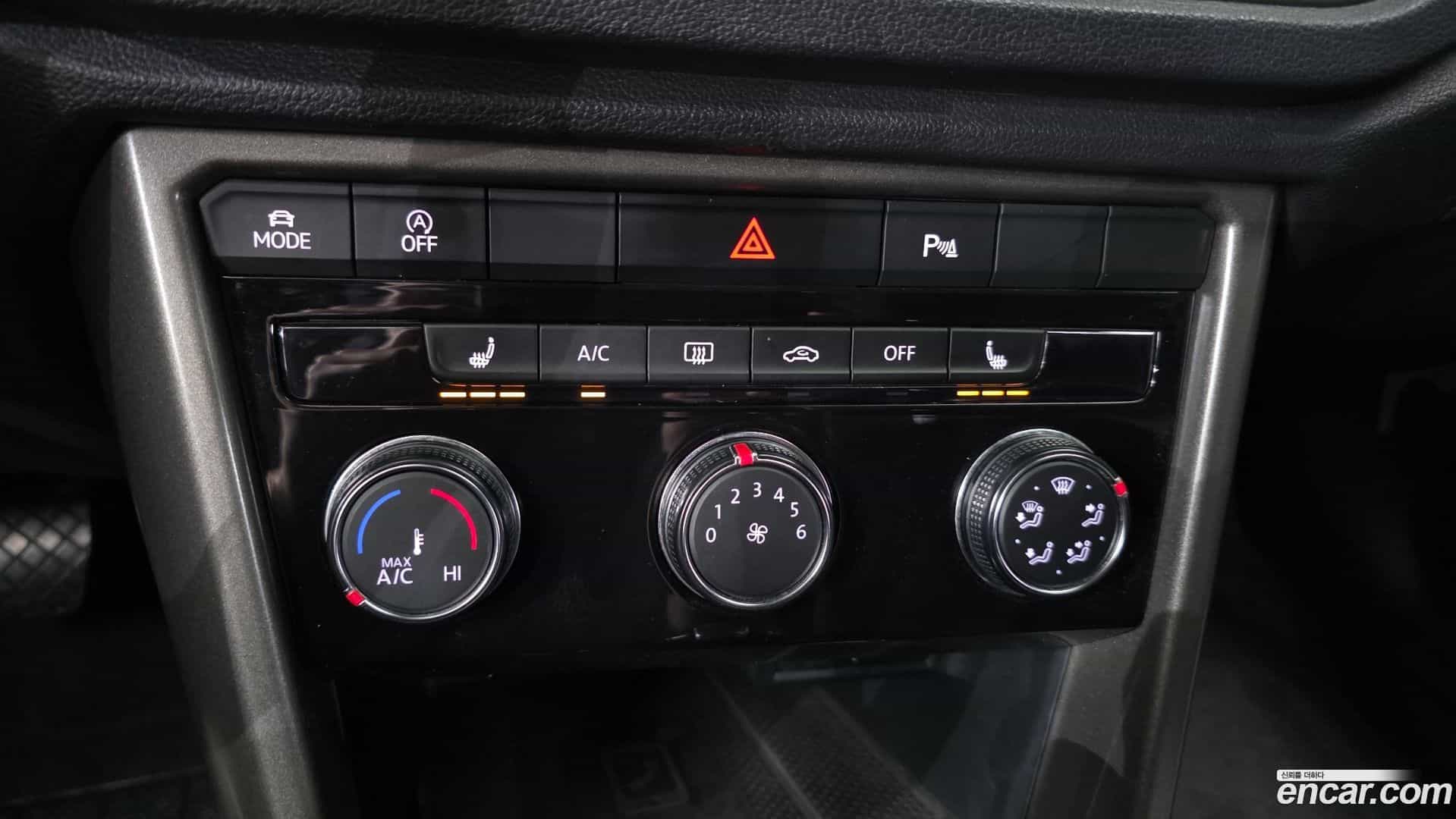 T-Roc Volkswagen 2021.5-OPTION-021