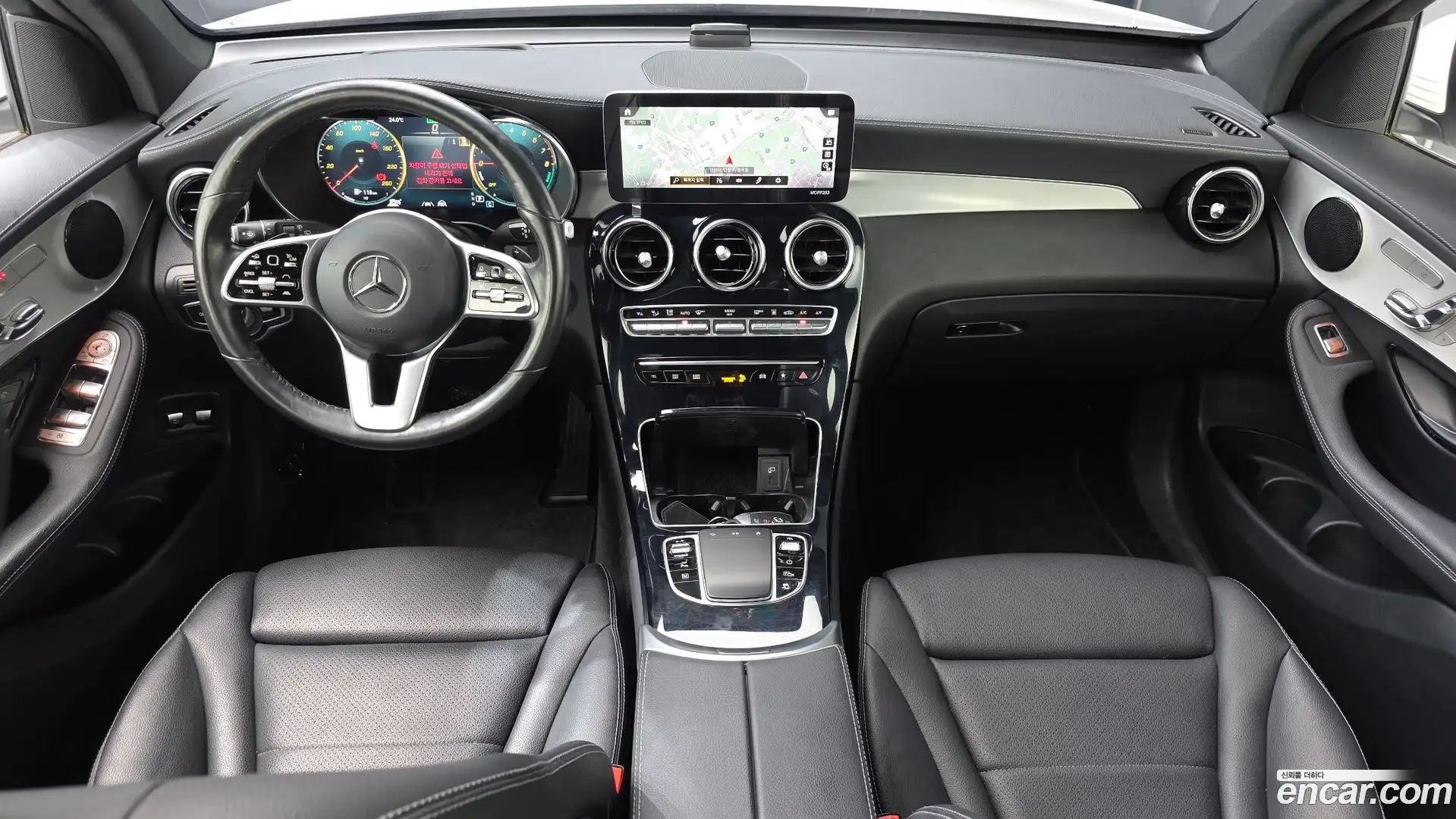 GLC-Class Mercedes-Benz 2021.3-INNER-007