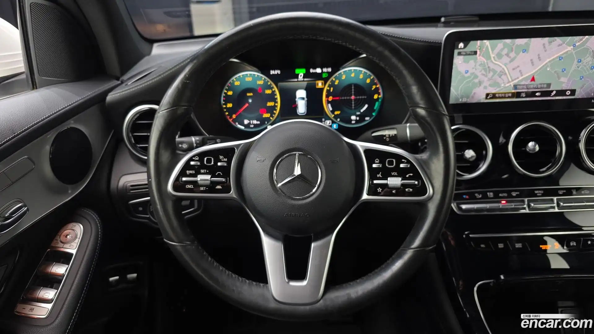 GLC-Class Mercedes-Benz 2021.3-OPTION-017