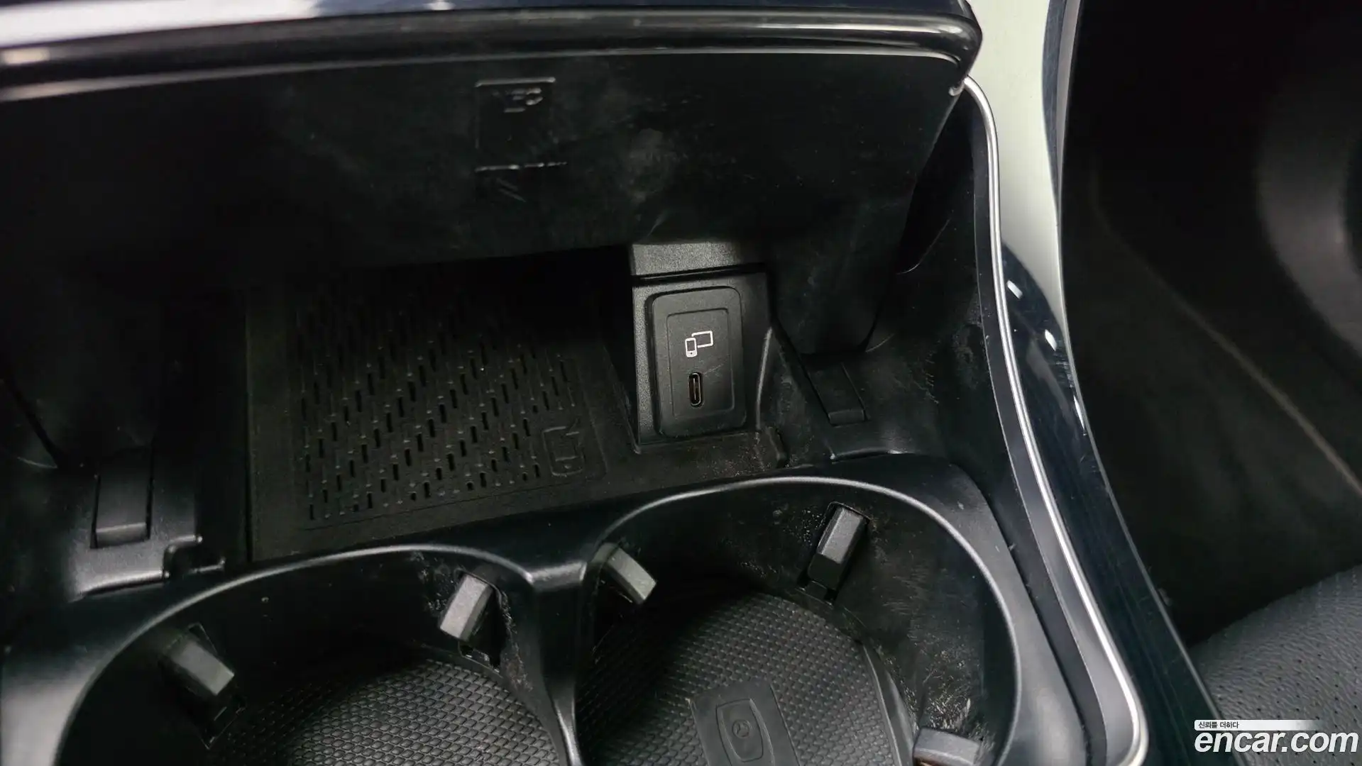 GLC-Class Mercedes-Benz 2021.3-OPTION-042