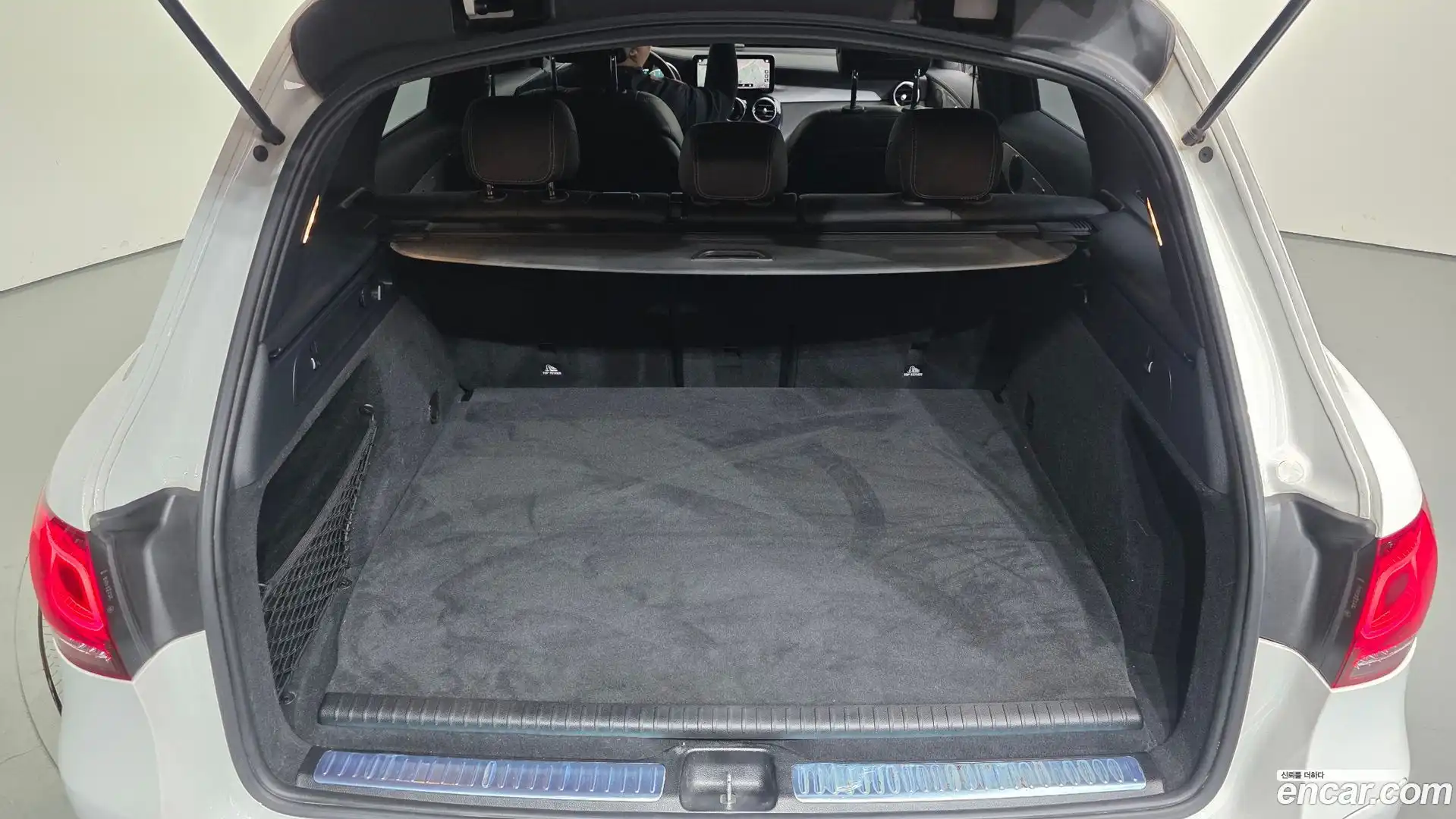 GLC-Class Mercedes-Benz 2021.3-OPTION-045
