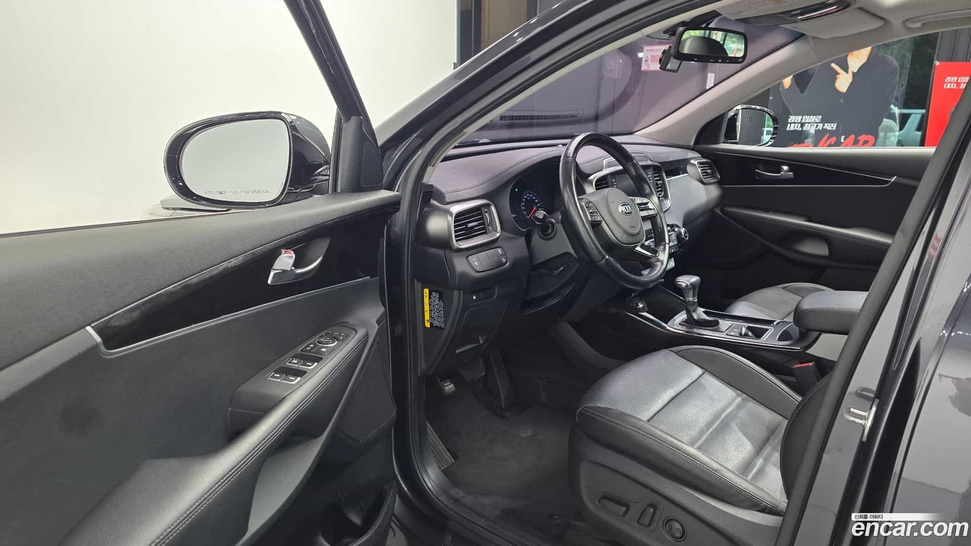 Sorento Kia 2018.5-INNER-010
