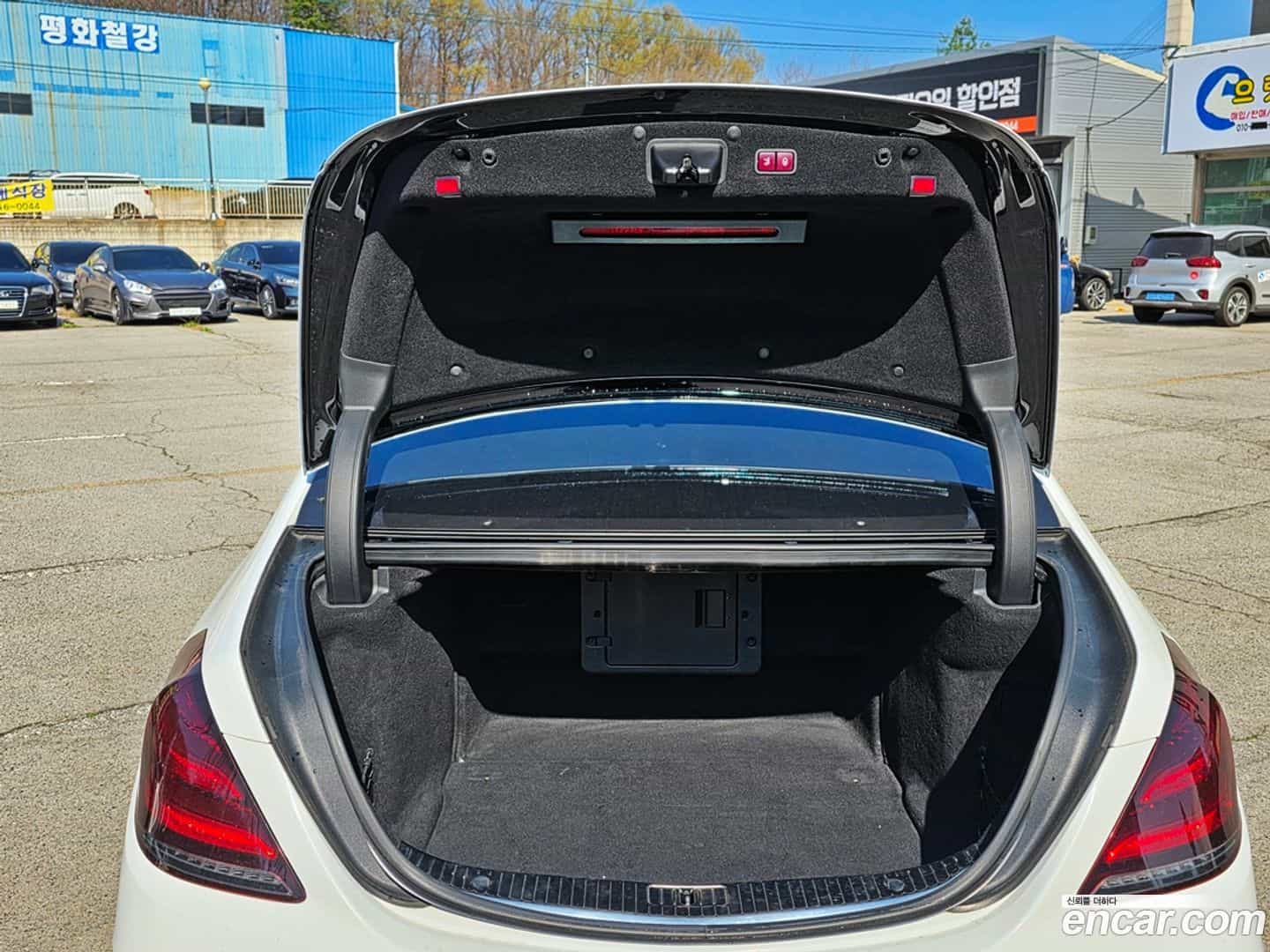 S-Class Mercedes-Benz 2015.11-INNER-009