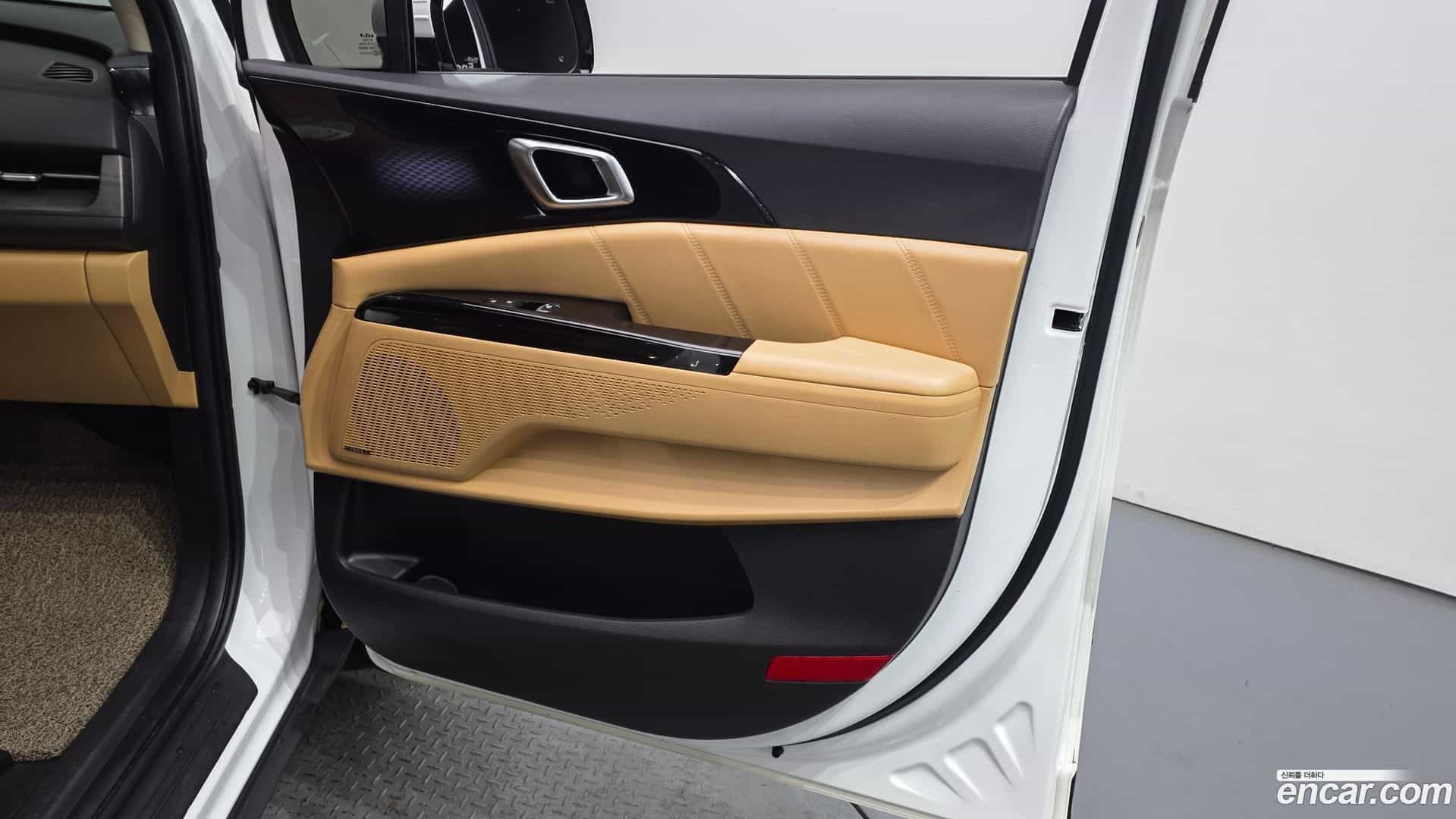 Canival Kia 2022.5-INNER-034