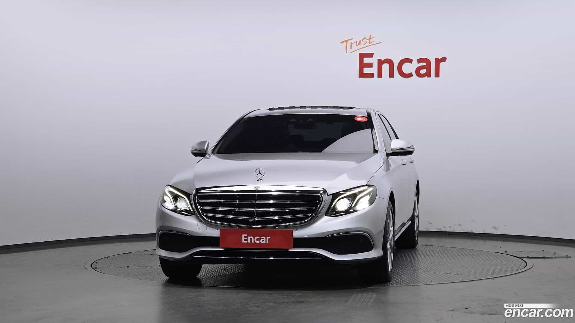 E-Class Mercedes-Benz 2018.2-OUTER-003