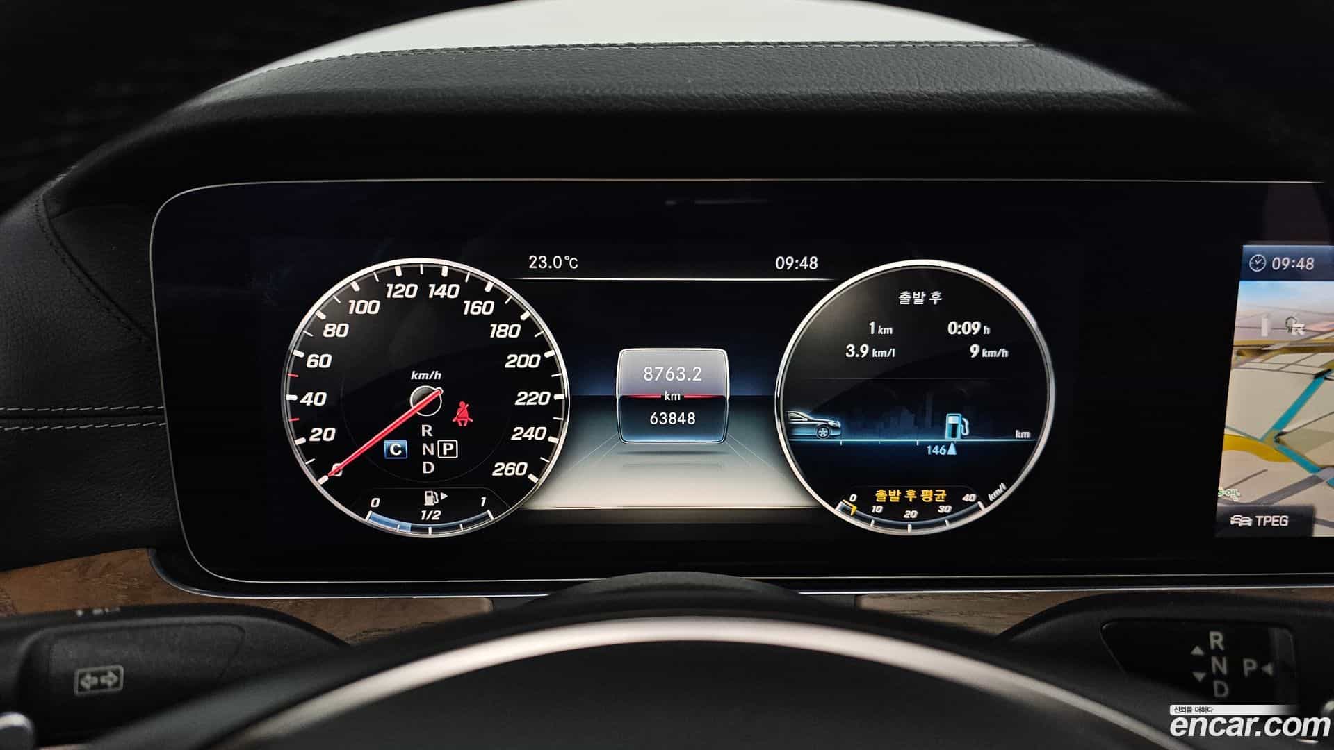 E-Class Mercedes-Benz 2018.2-INNER-008