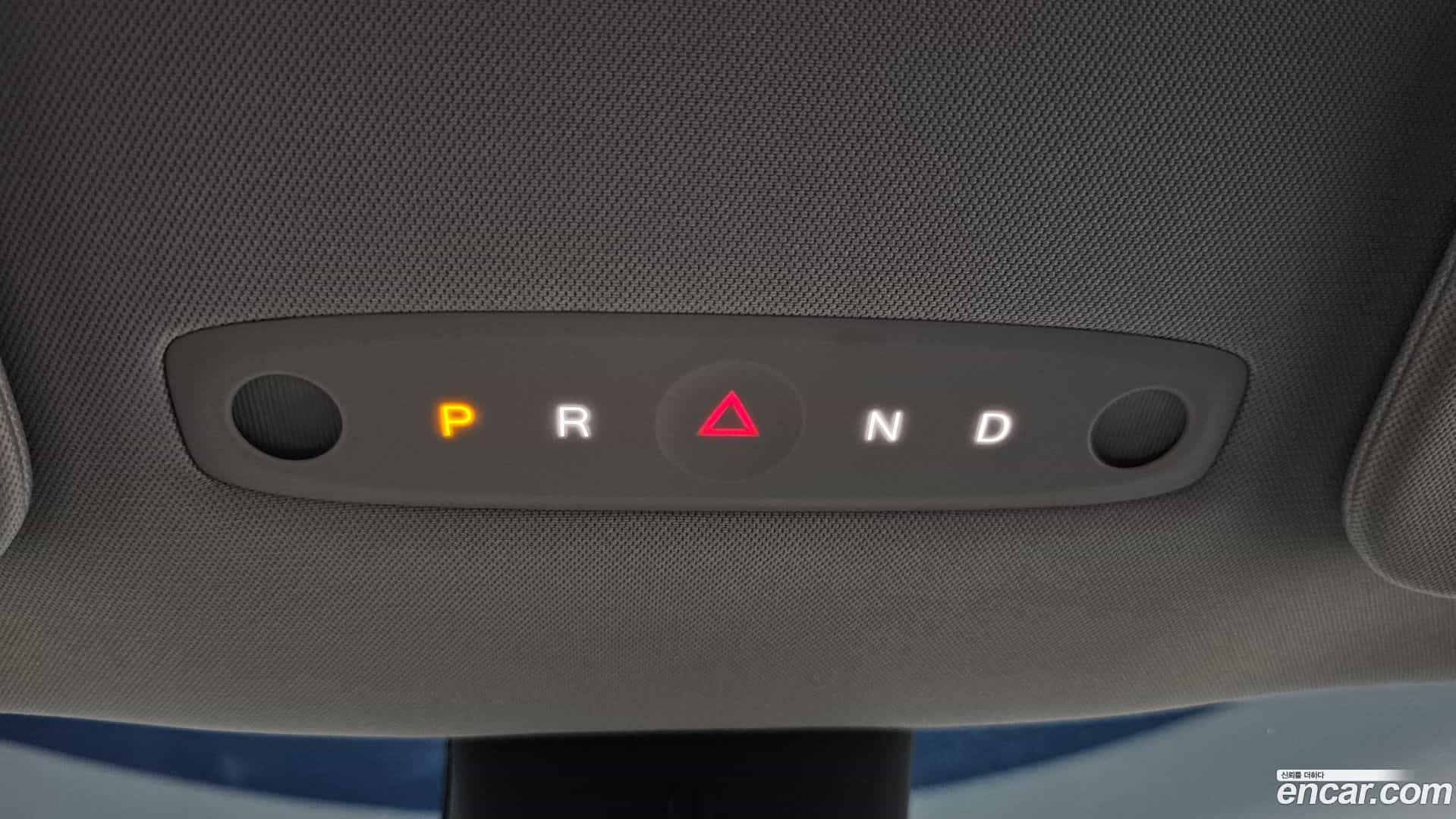 Model Y Tesla 2025.5-INNER-009