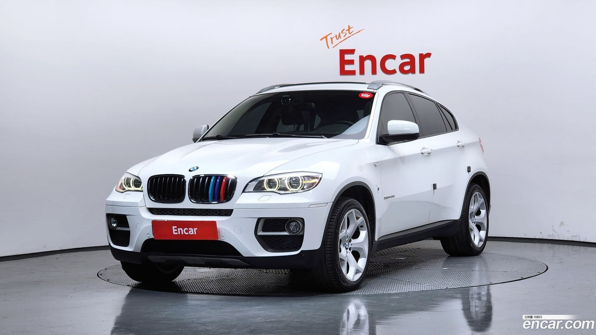 Main__Slider__Photo:X6 BMW 2013.1-0