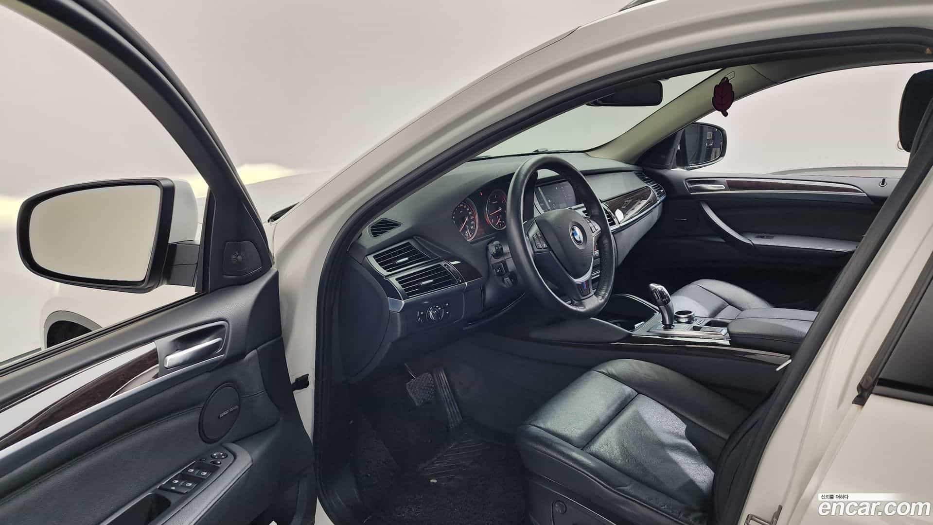 X6 BMW 2013.1-INNER-010