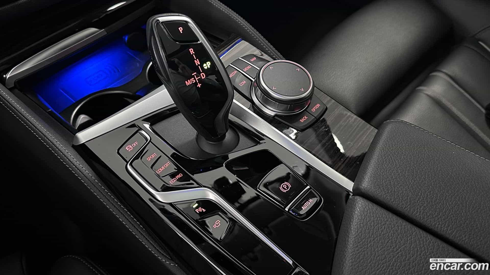 5-Series BMW 2023.2-INNER-009