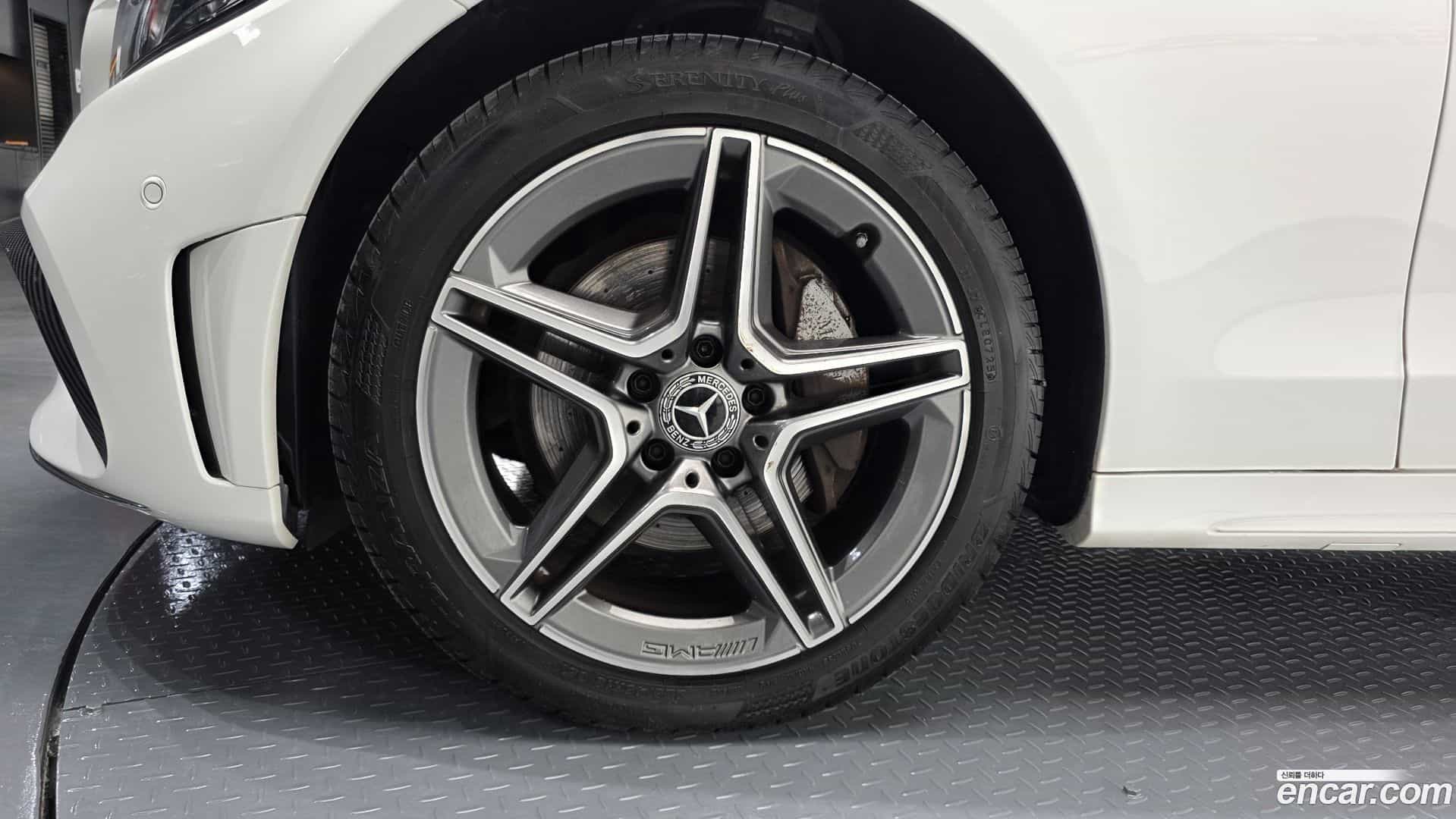 C-Class Mercedes-Benz 2019.3-OUTER-005
