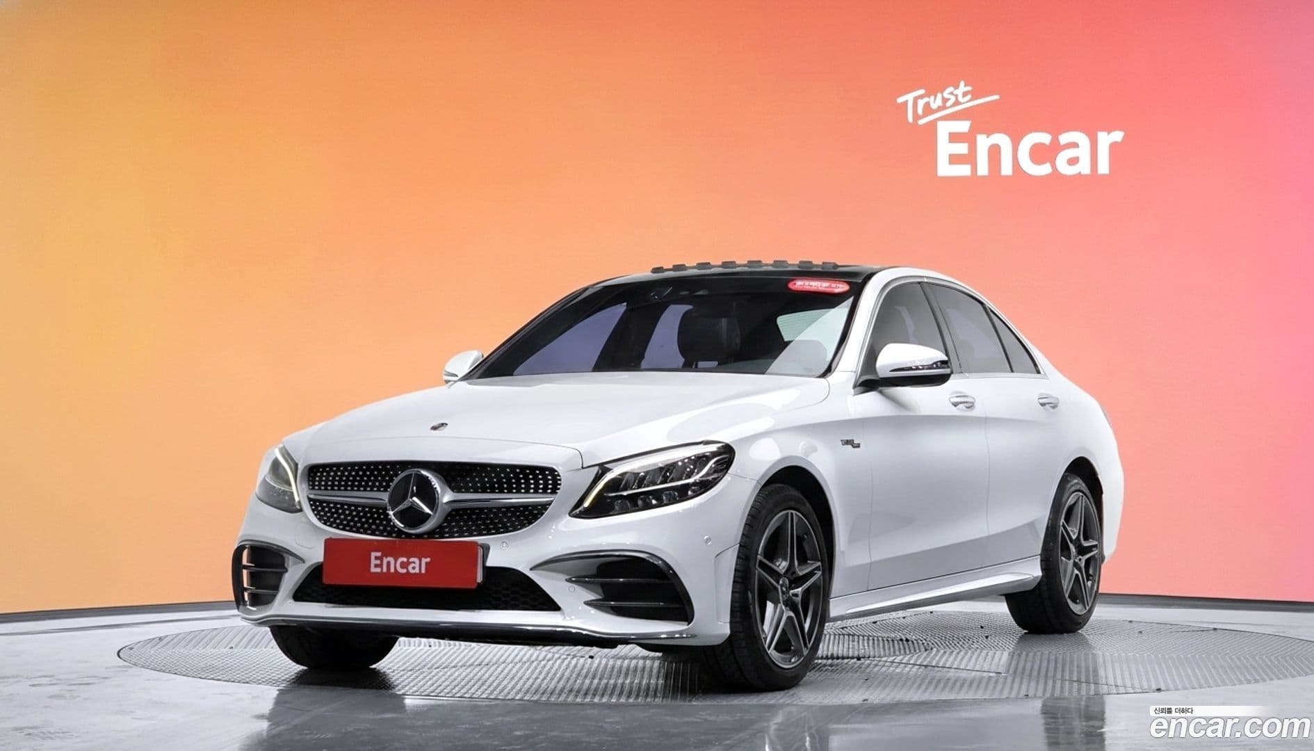 Main__Slider__Photo:C-Class Mercedes-Benz 2019.3-0