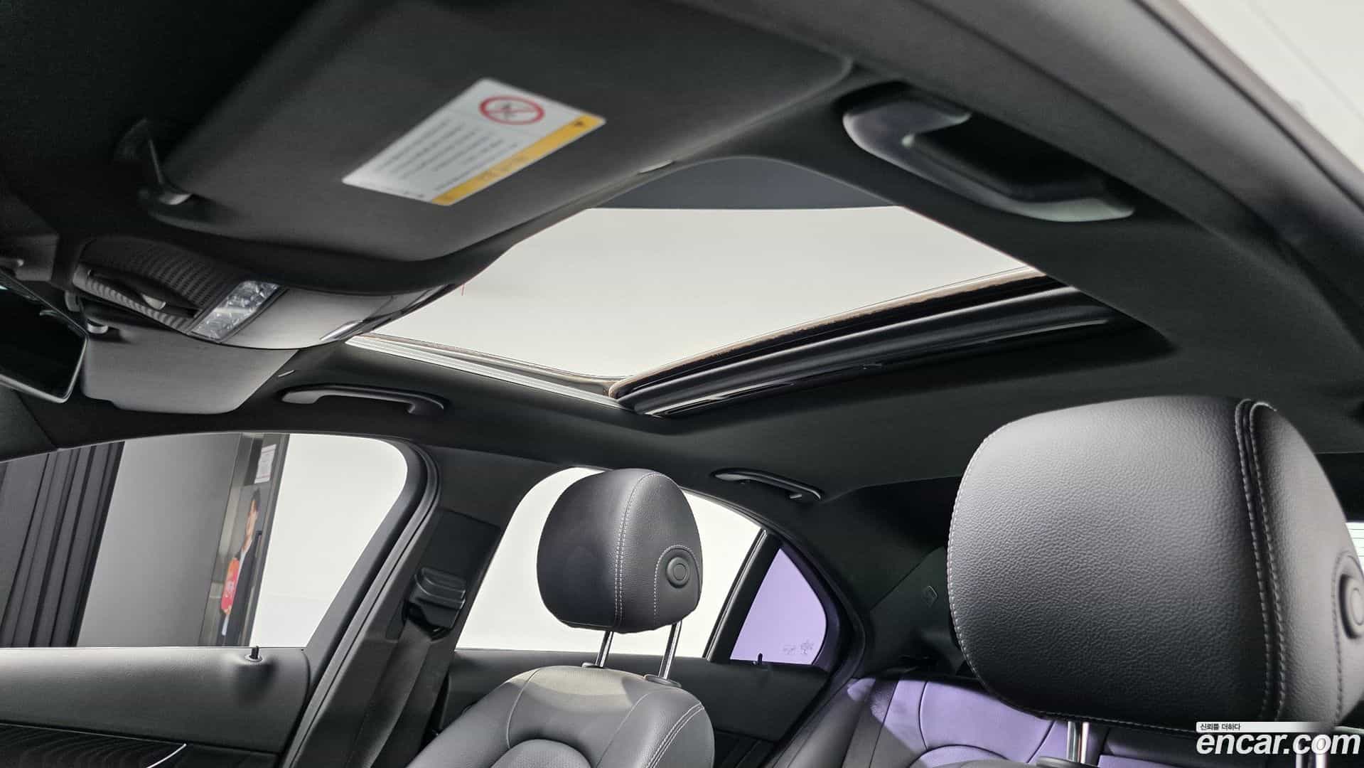 C-Class Mercedes-Benz 2019.3-OPTION-044