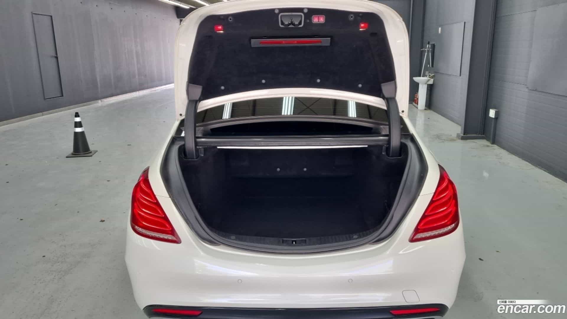 S-Class Mercedes-Benz 2016.0-OPTION-020