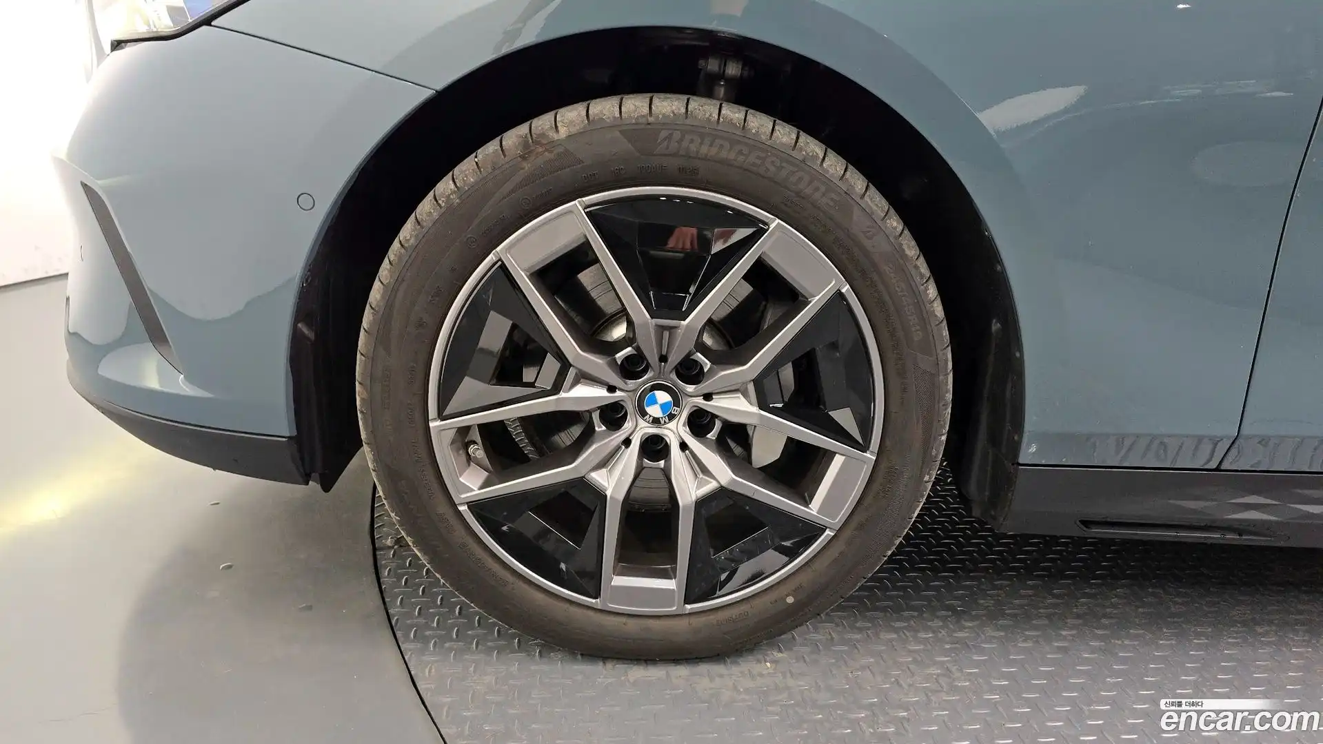 5-Series BMW 2025.6-OUTER-005