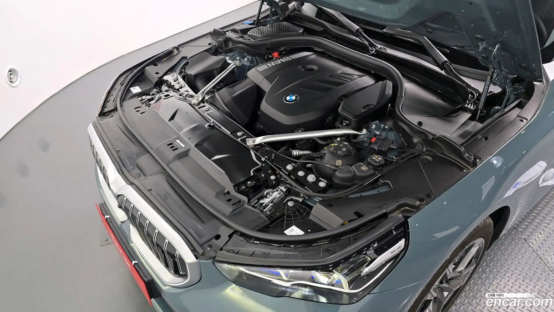 5-Series BMW 2025.6-OUTER-006