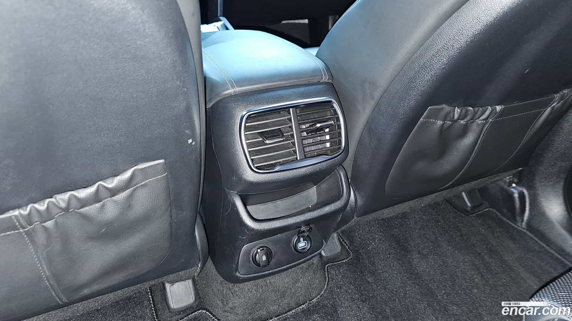 Santafe Hyundai 2018.11-OPTION-041