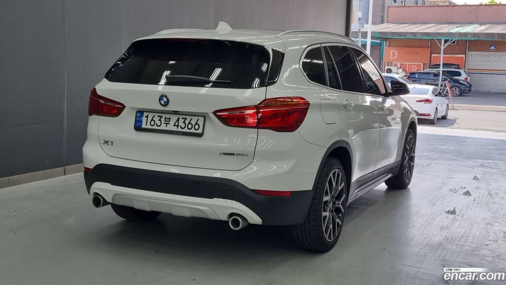 X1 BMW 2022.4-OUTER-002