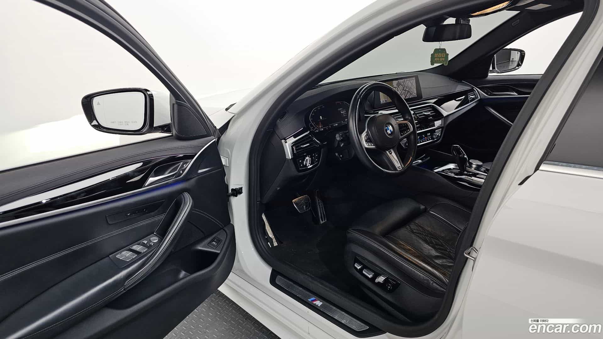 5-Series BMW 2020.4-INNER-010