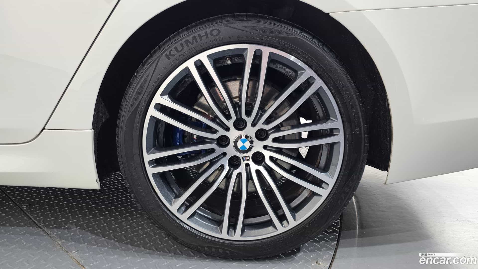 5-Series BMW 2020.4-OUTER-031