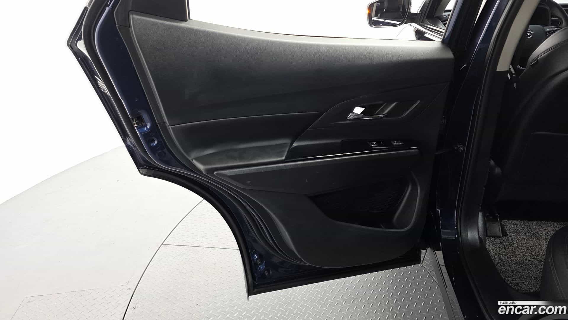 KORANDO KG Mobility 2019.10-INNER-035