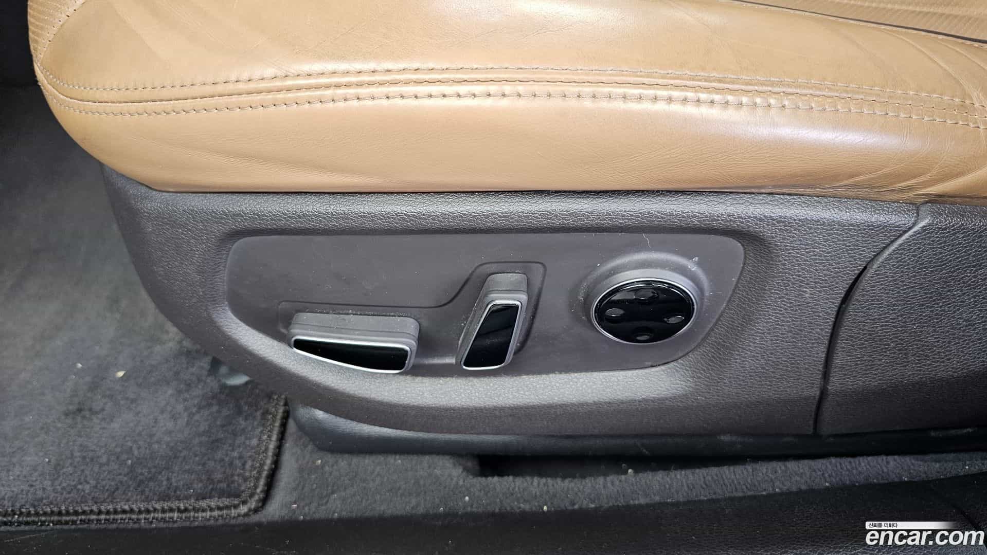 G80 Genesis 2018.0-OPTION-044