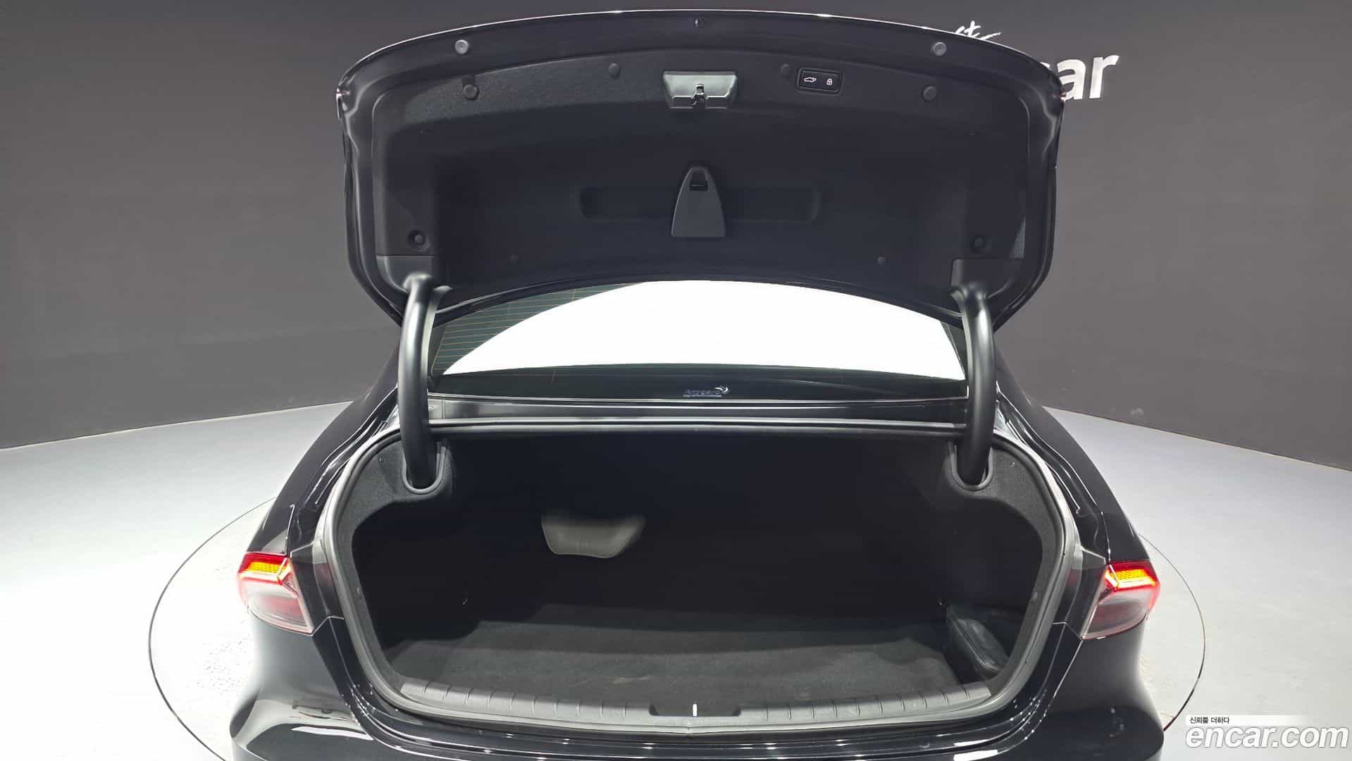 Grandeur Hyundai 2020.4-OPTION-024