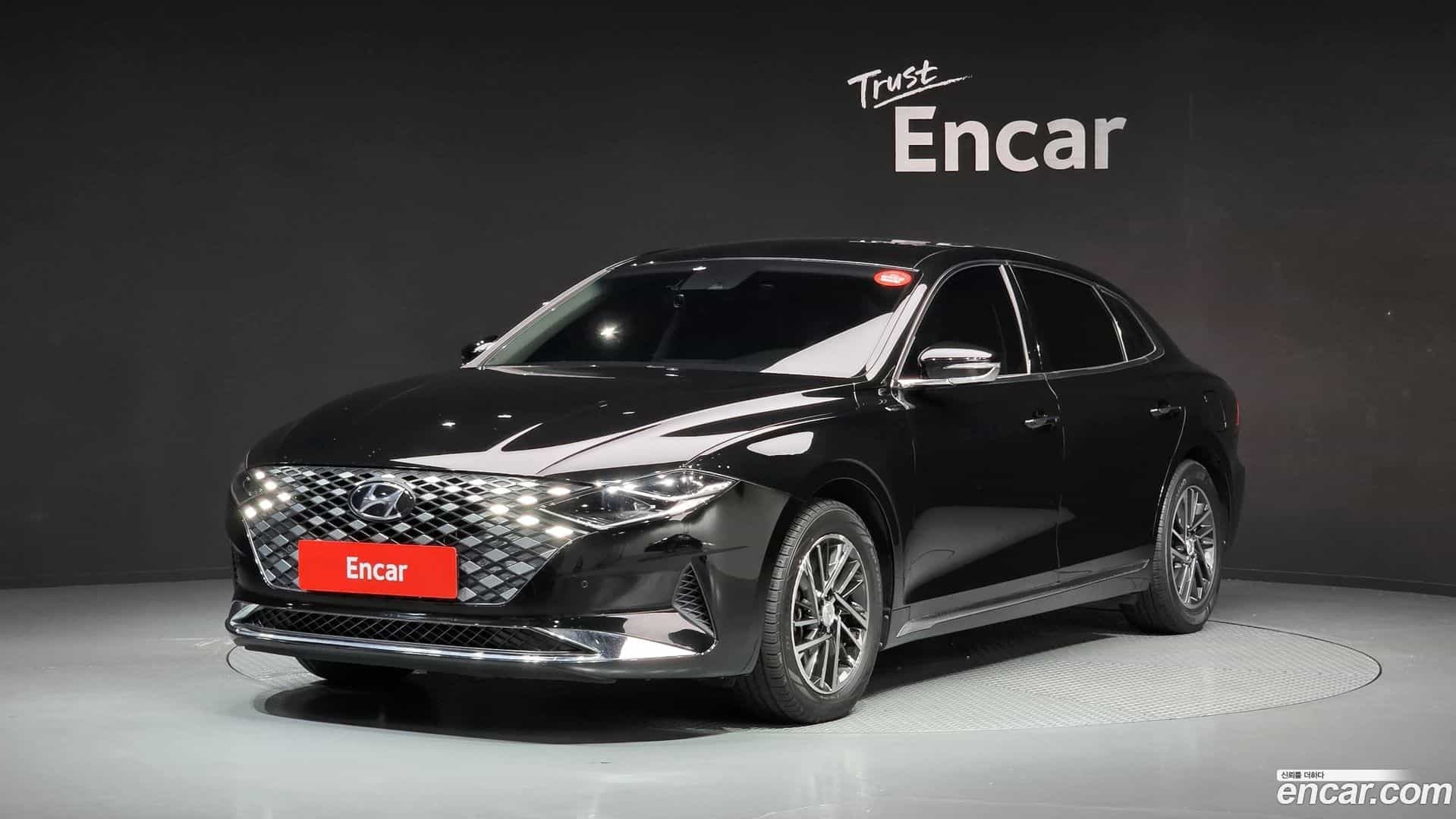 Grandeur Hyundai 2022.3-OUTER-001