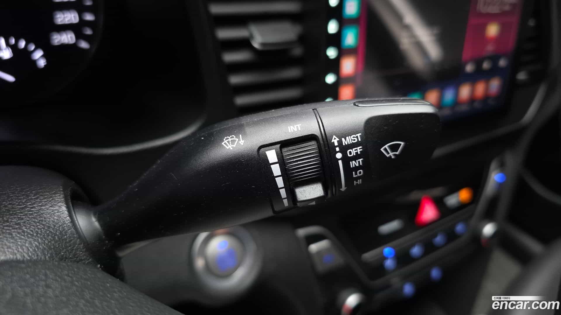 AVANTE Hyundai 2018.8-OPTION-021