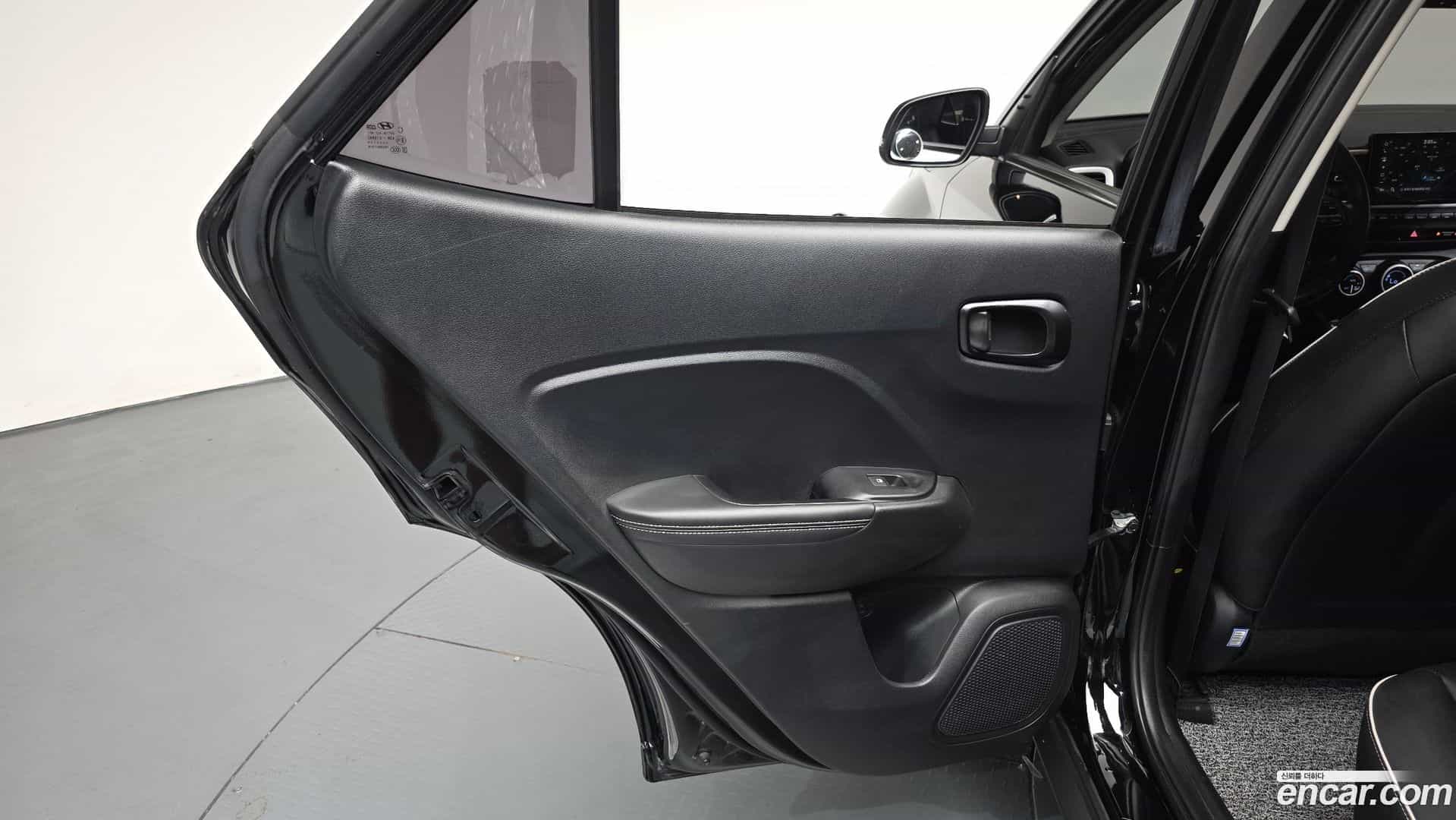 Venue Hyundai 2022.5-INNER-035