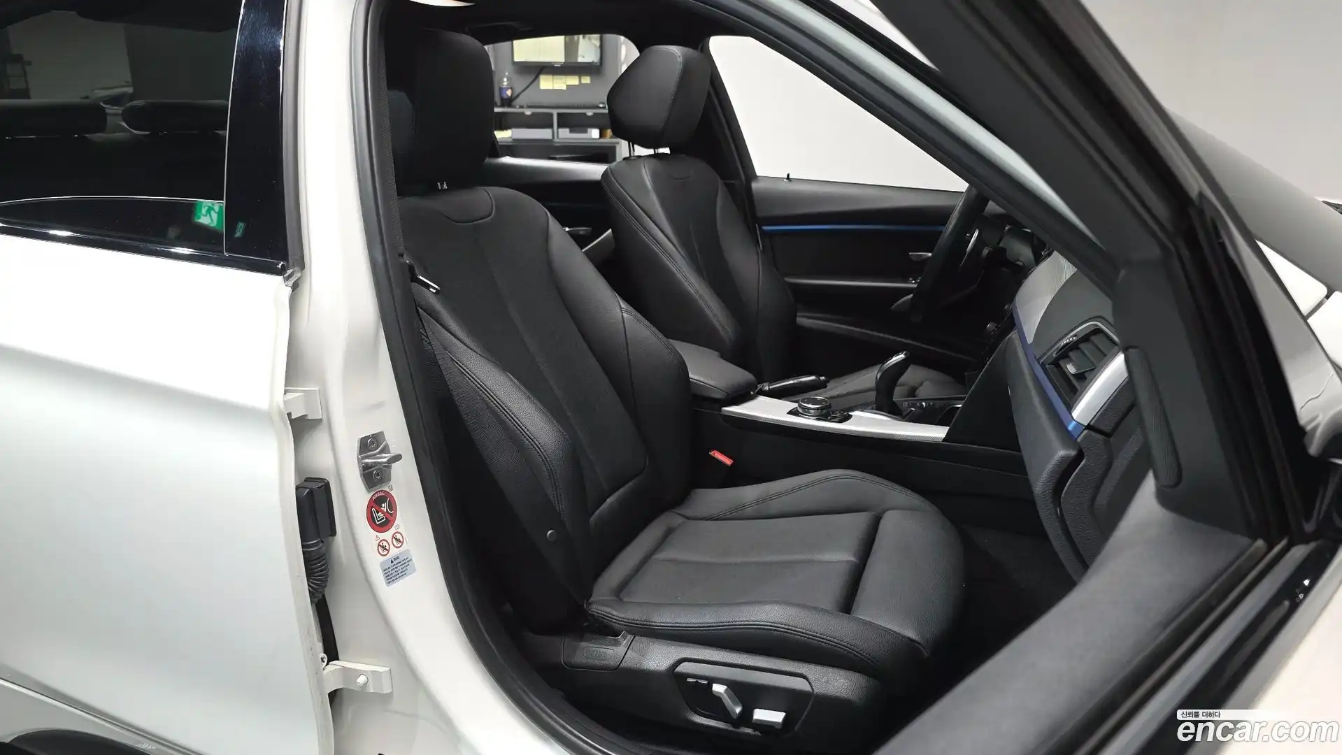 3-Series BMW 2016.5-INNER-036
