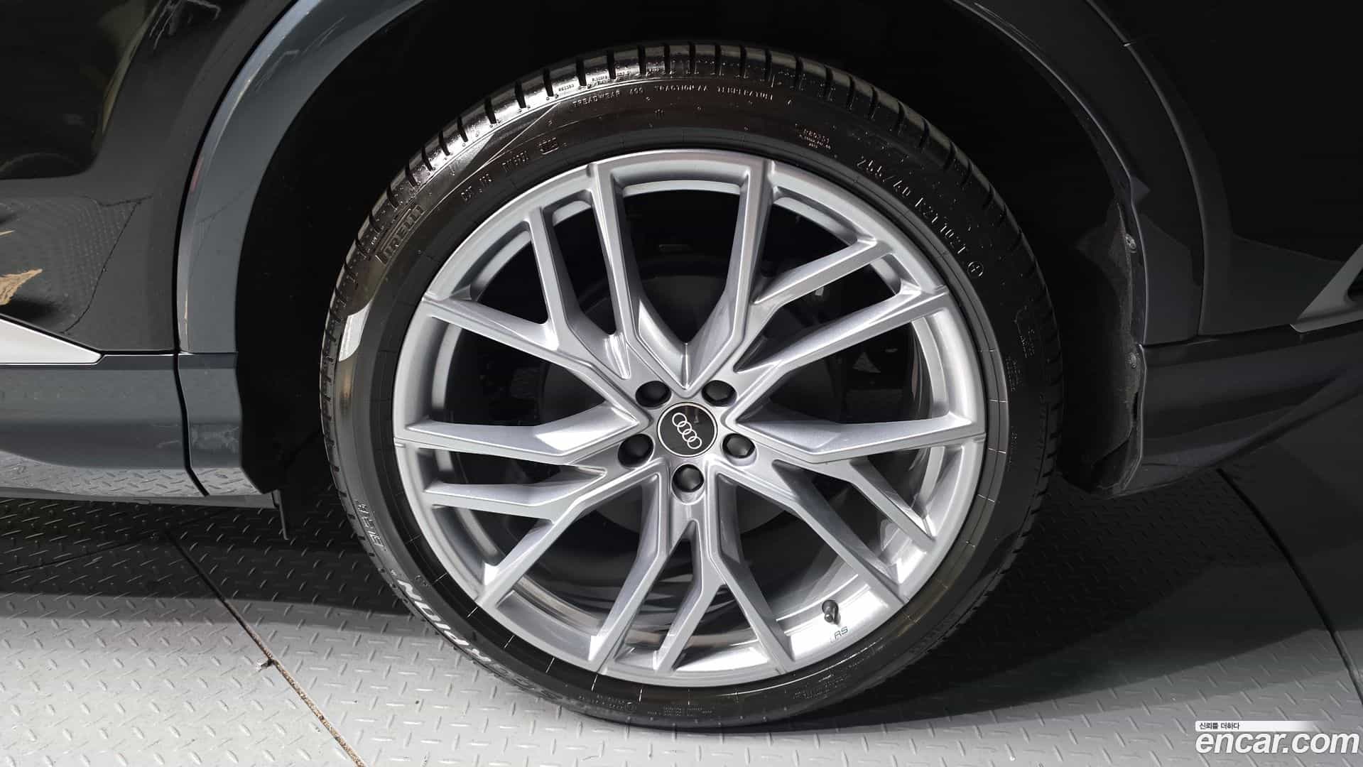 Q4 e-tron Audi 2026.2-OUTER-005