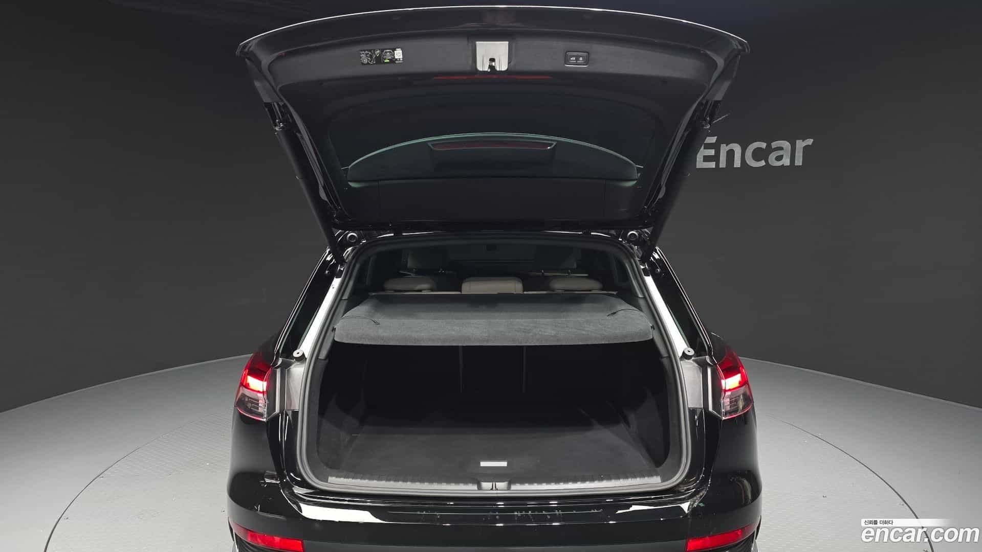 Q4 e-tron Audi 2026.2-OPTION-024