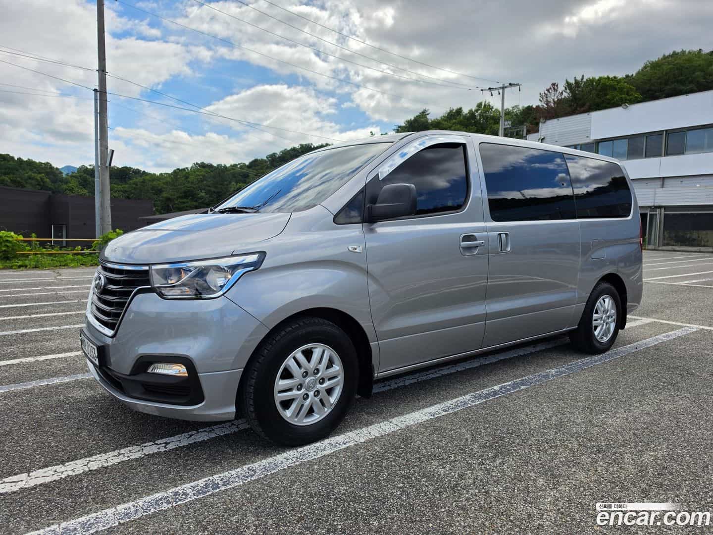 Starex Hyundai 2018.9-OUTER-001