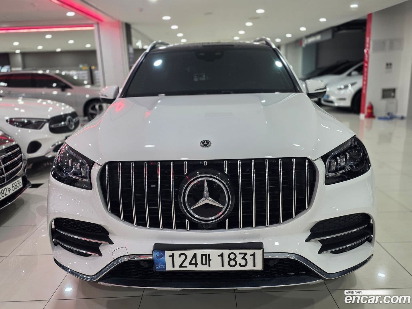 Main__Slider__Photo:GLS-Class Mercedes-Benz 2021.3-0