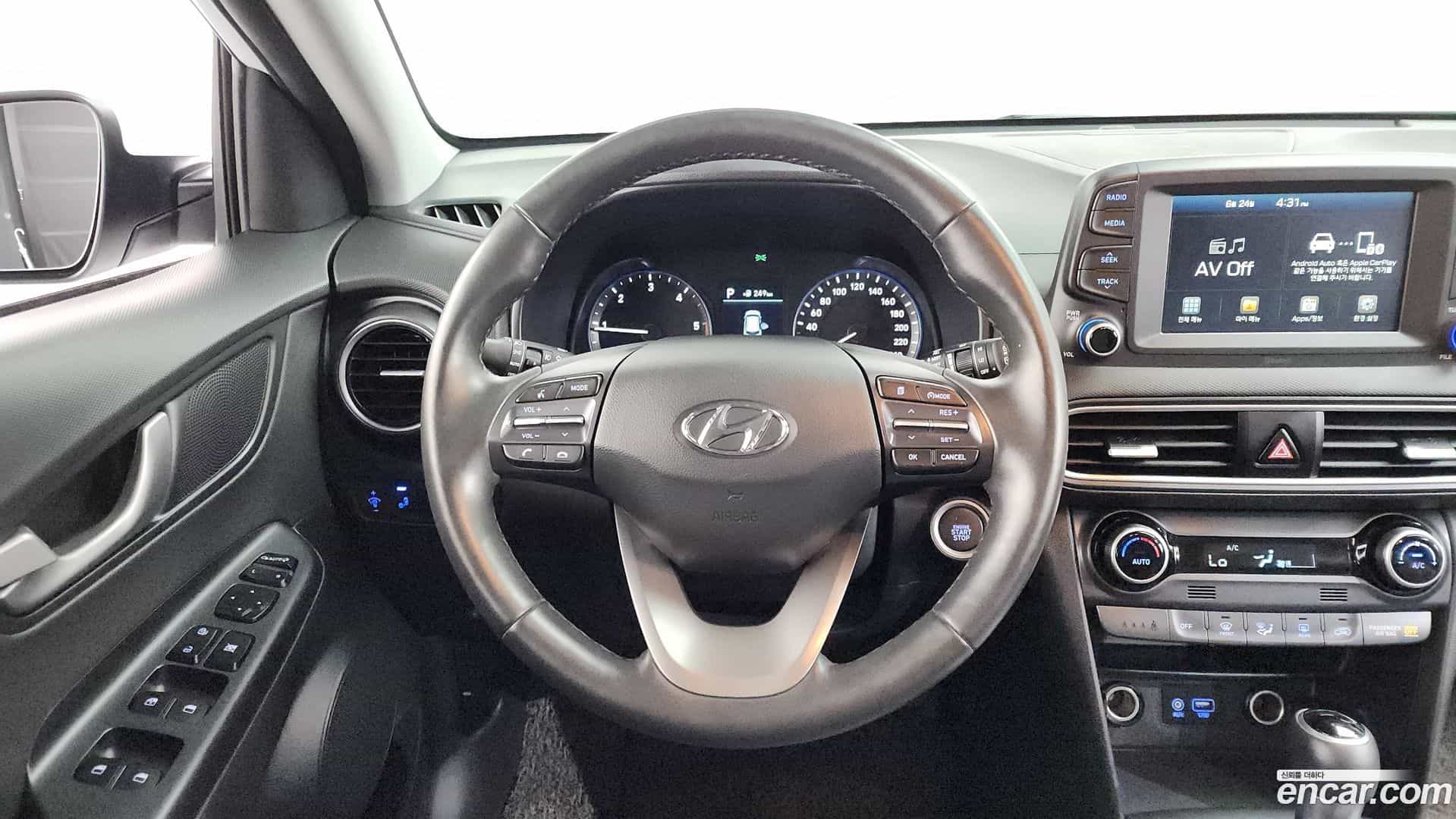 Kona Hyundai 2017.7-OPTION-017