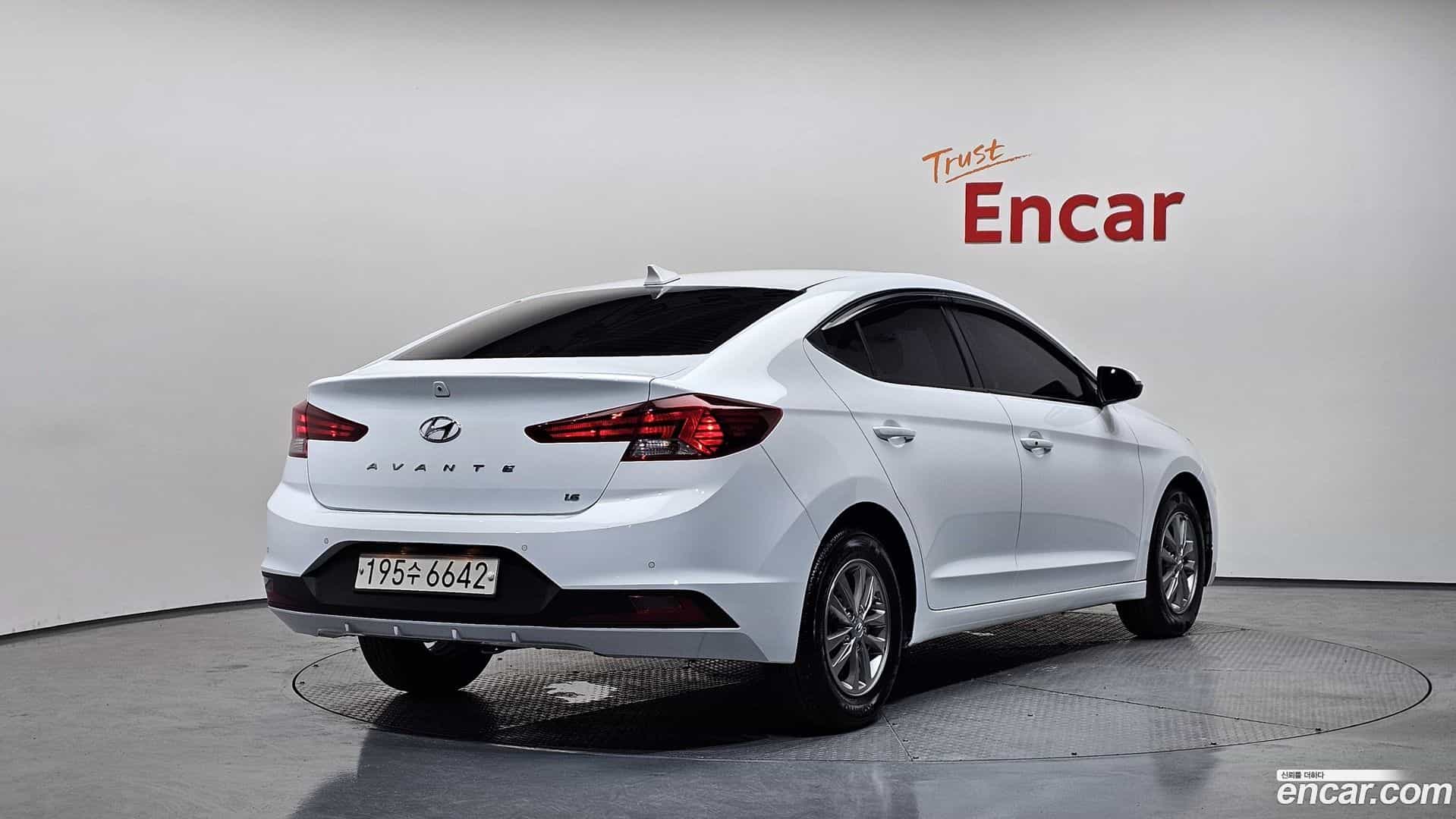 AVANTE Hyundai 2019.1-OUTER-002