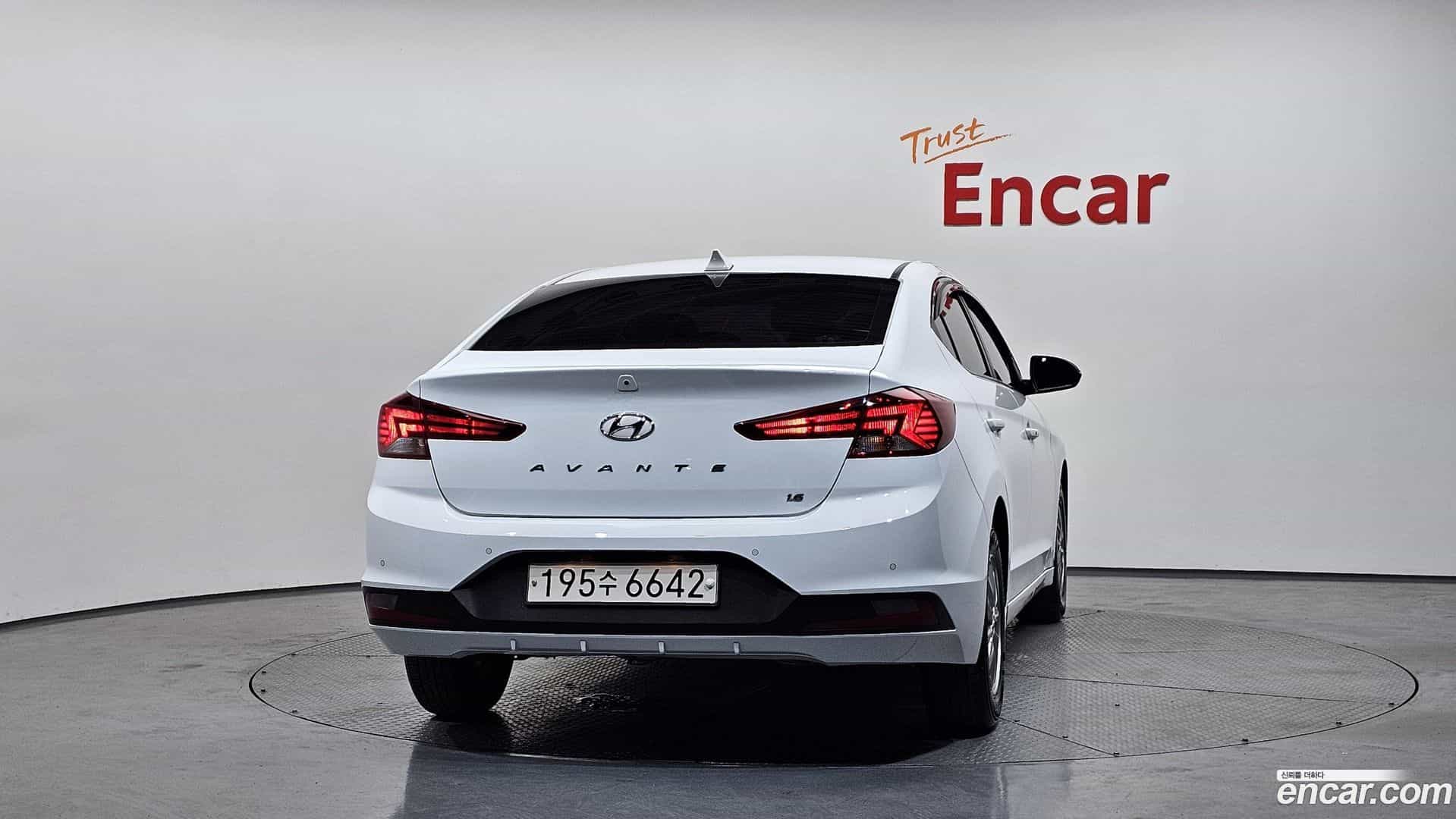 AVANTE Hyundai 2019.1-OUTER-004