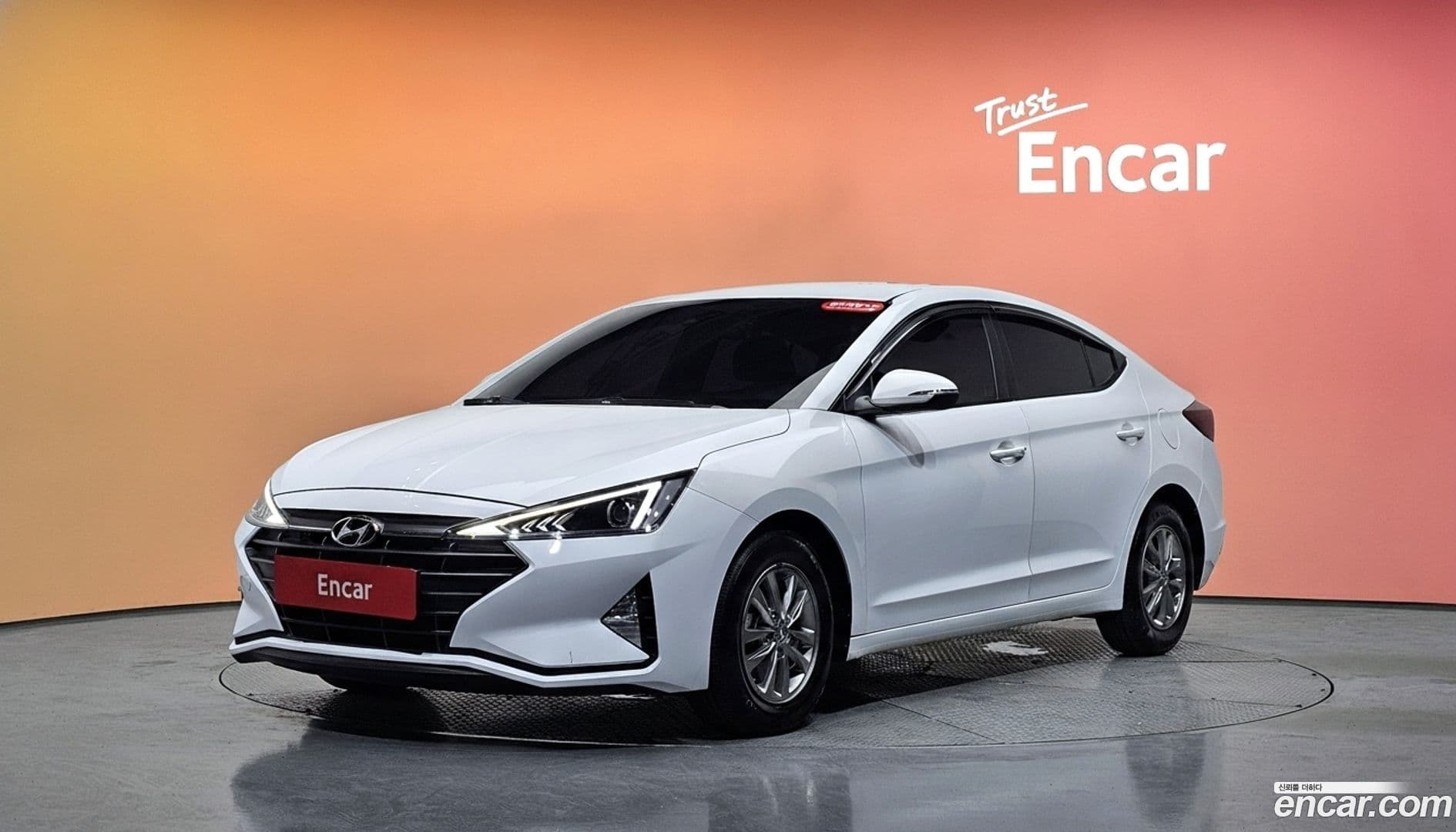 Main__Slider__Photo:AVANTE Hyundai 2019.1-0