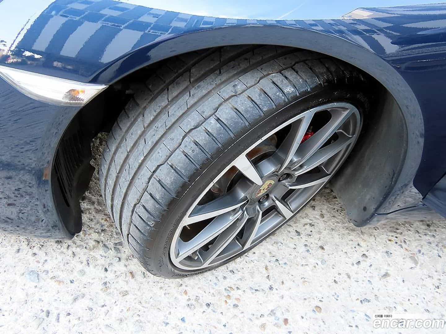 911 Porsche 2015.6-OUTER-005