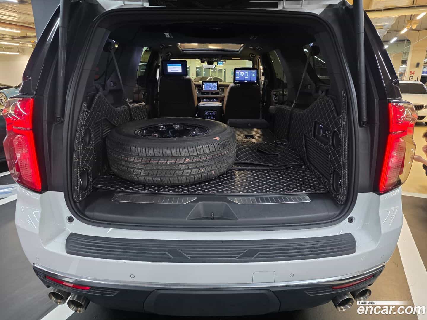 Surburban Chevrolet 2021.4-OPTION-023