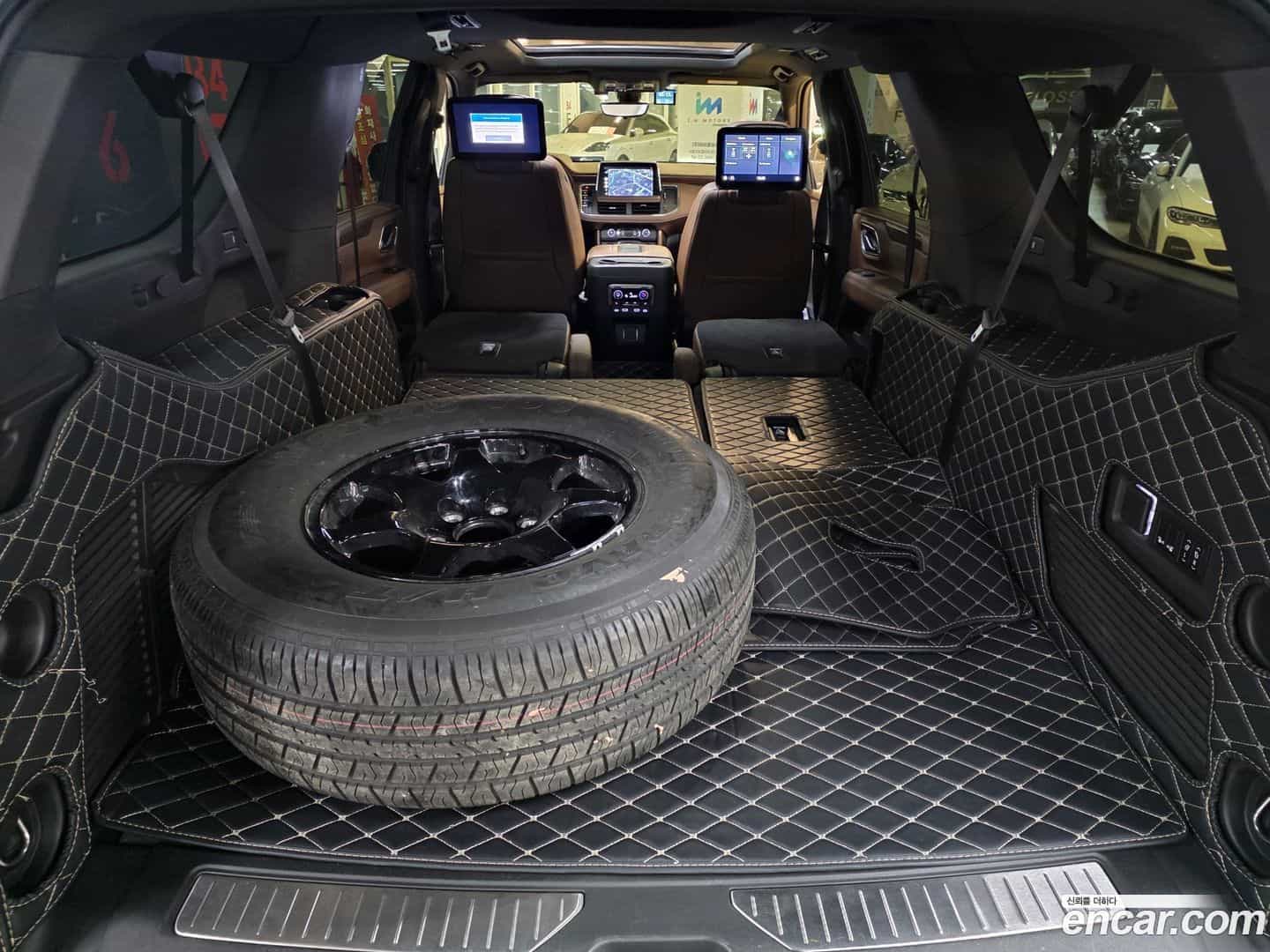 Surburban Chevrolet 2021.4-OPTION-024