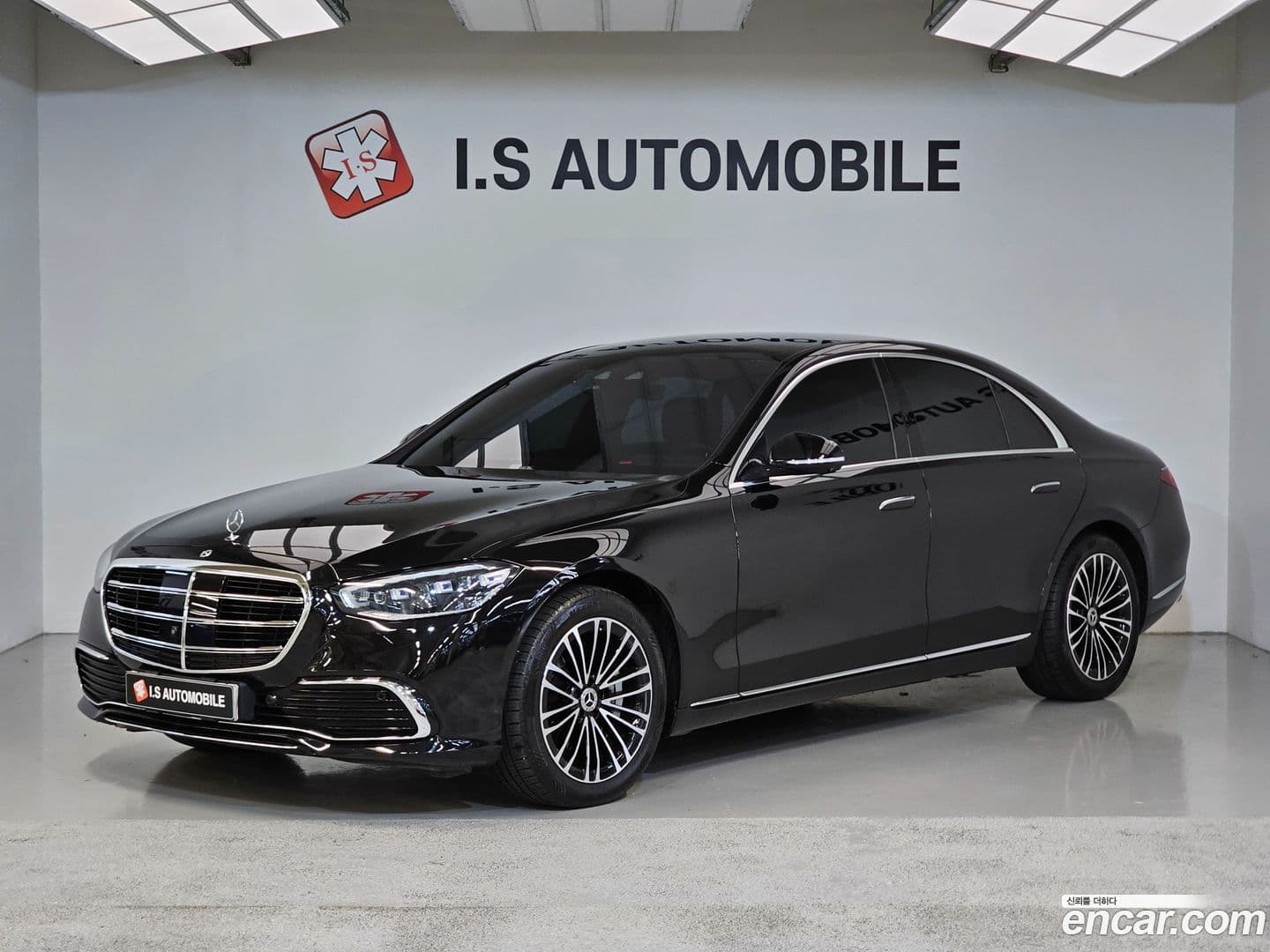 Main__Slider__Photo:S-Class Mercedes-Benz 2022.11-0
