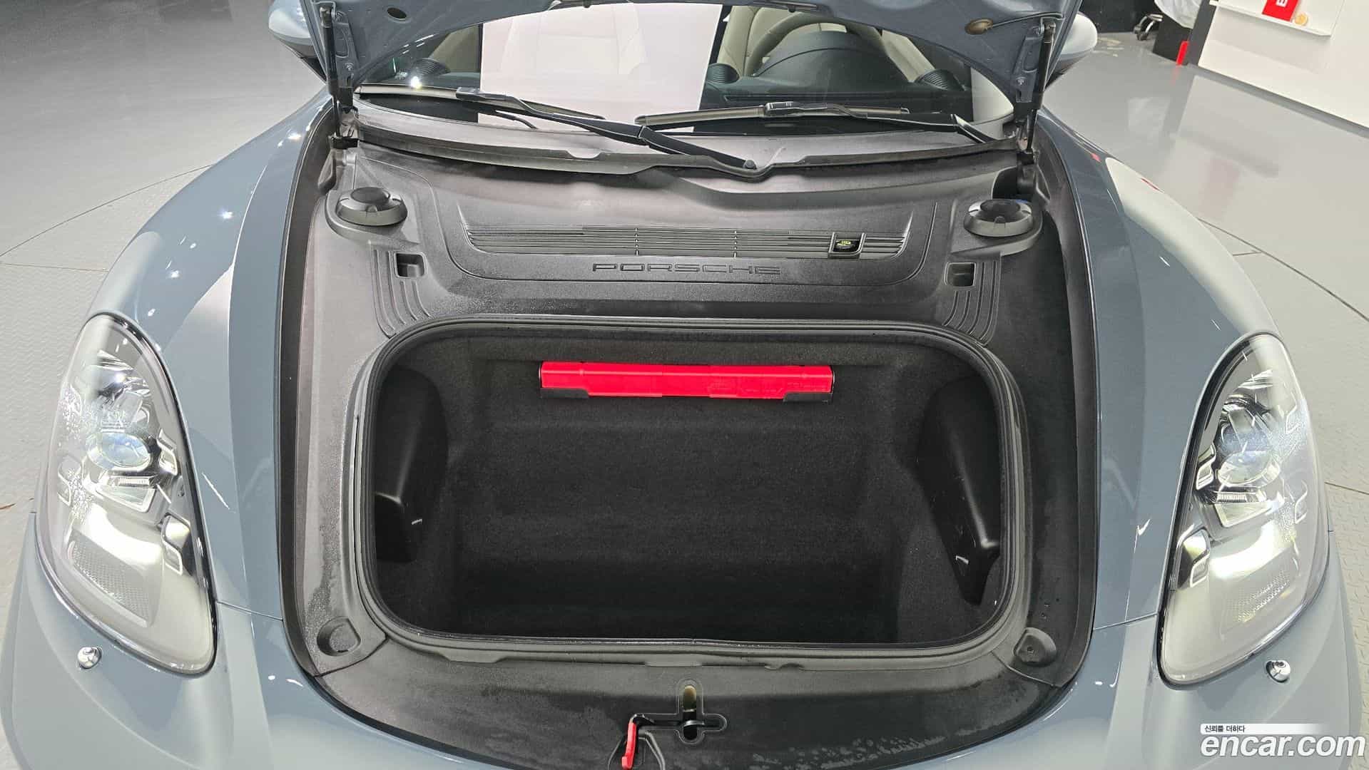 718 Porsche 2017.3-OUTER-006