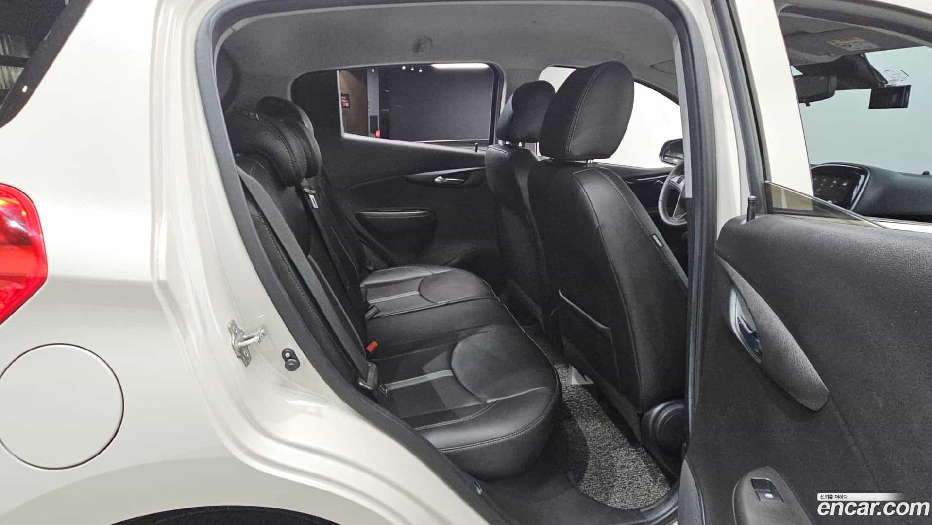 Spark Chevrolet 2021.0-INNER-036