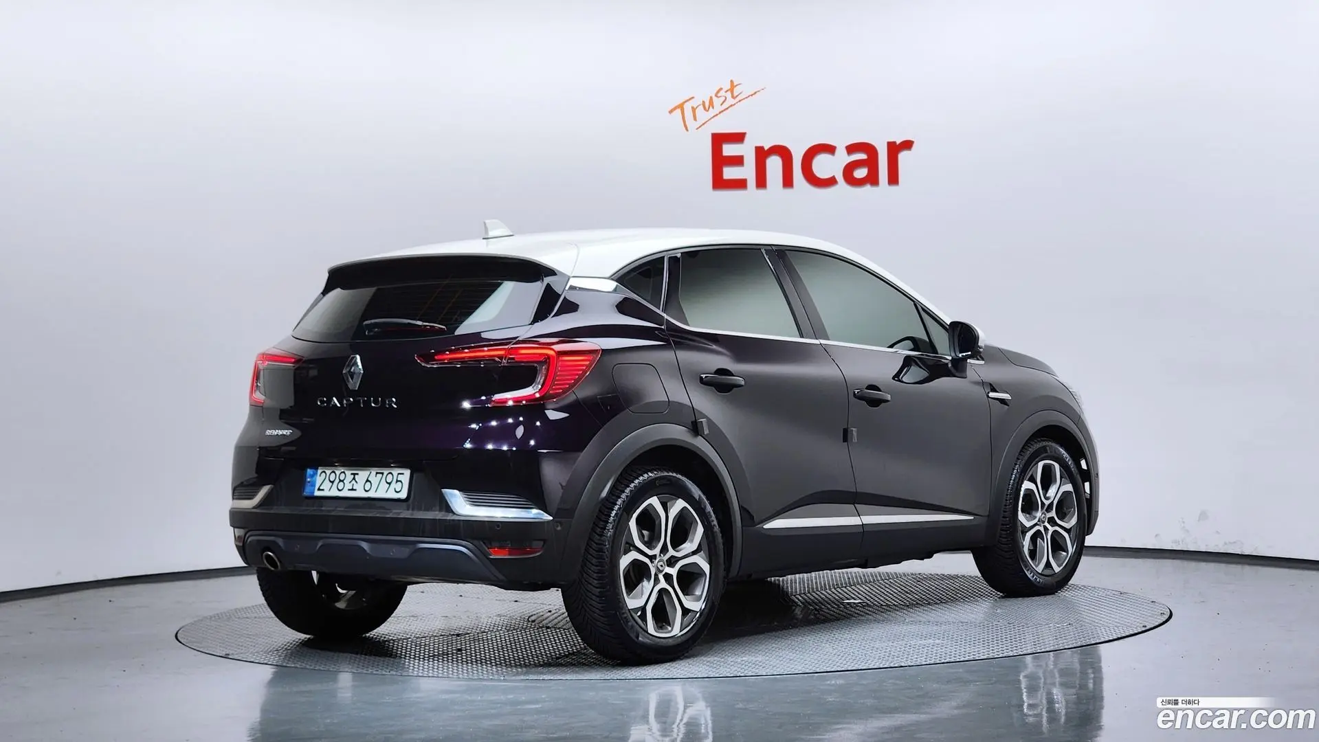 Main__Slider__Photo:Captur Renault Korea 2020.7-1