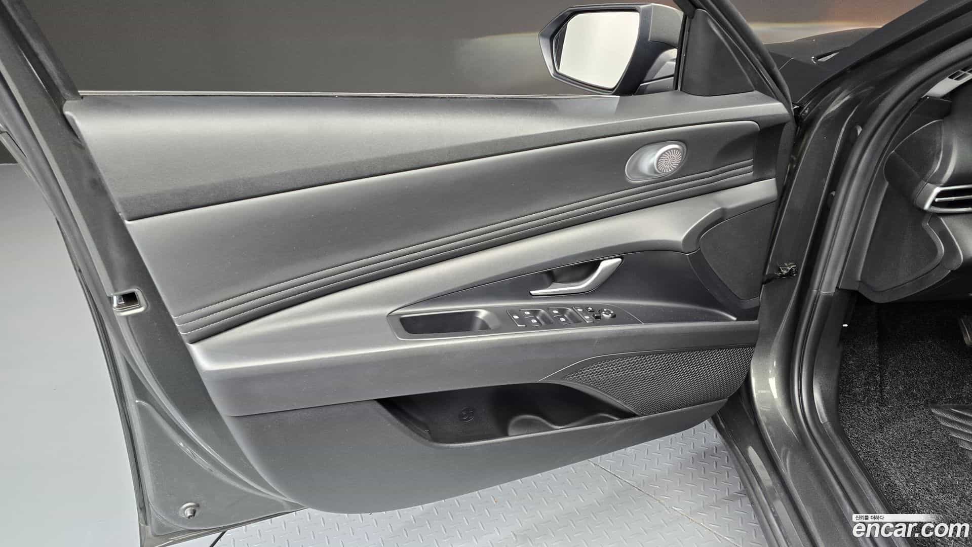 AVANTE Hyundai 2021.2-INNER-034