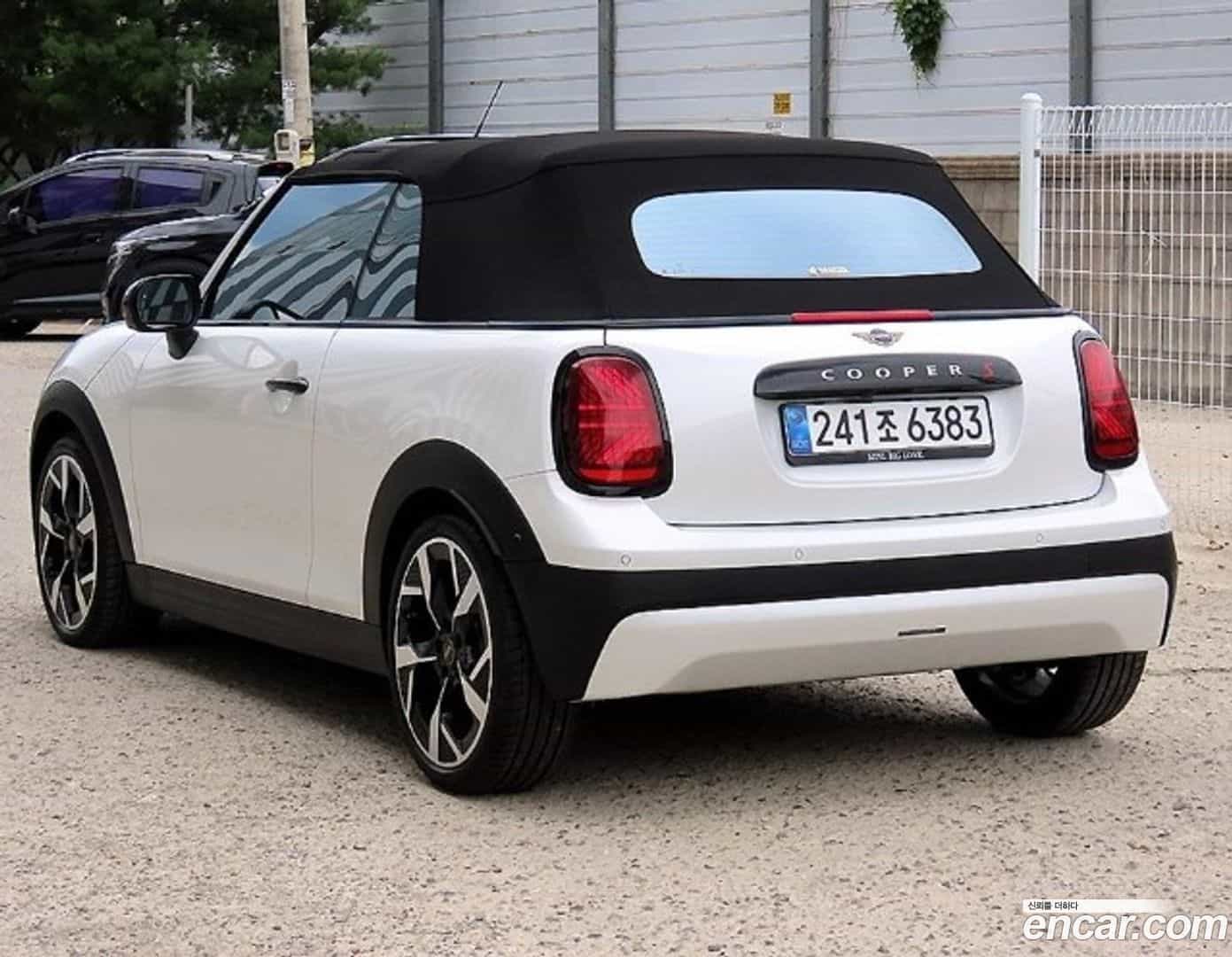 Cooper Convertible Mini 2026.1-INNER-007